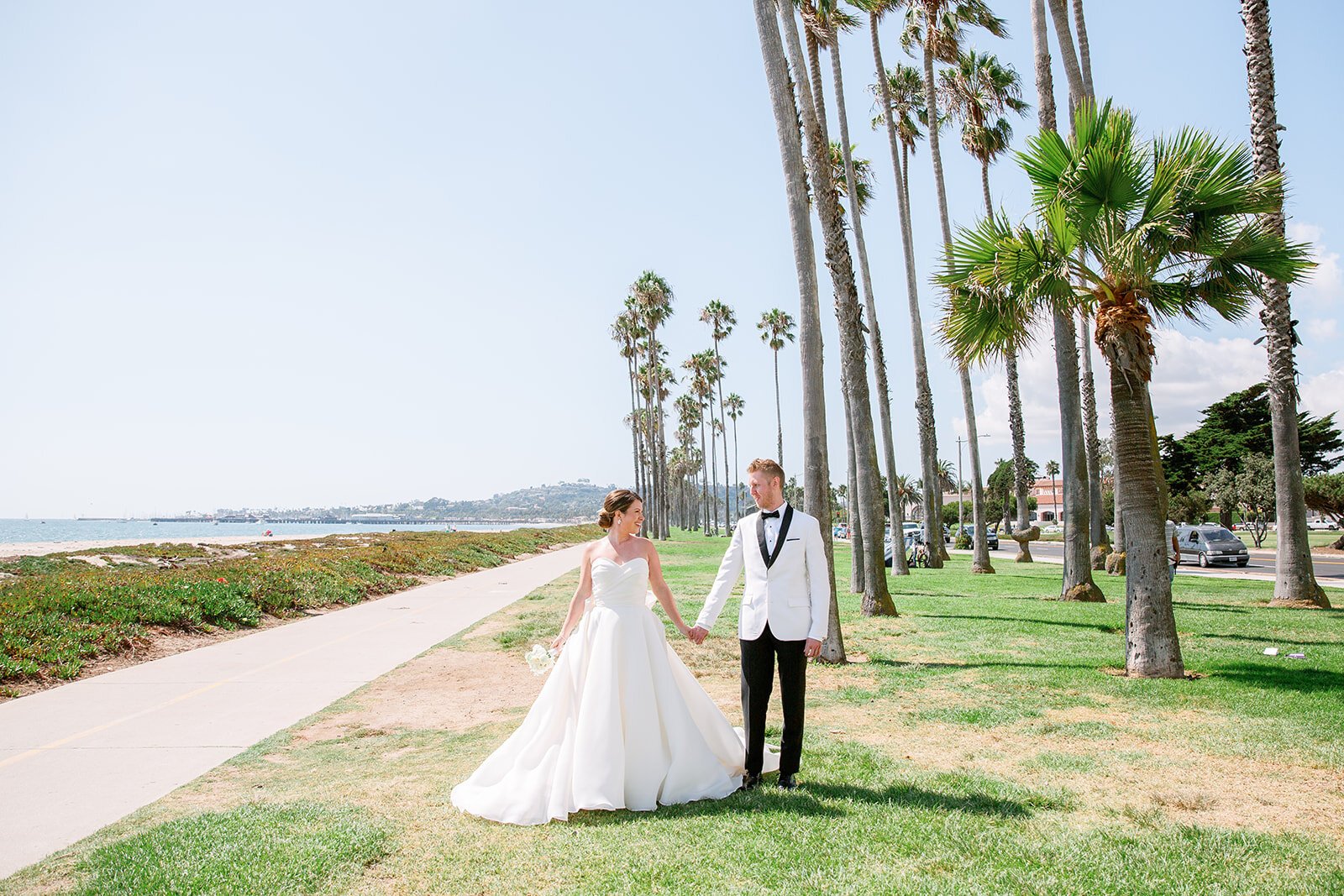 www.santabarbarawedding.com | The Santa Barbara Club | Amazing Days Events | Anna Delores Anne Barge | Bride and Groom at the Beach 