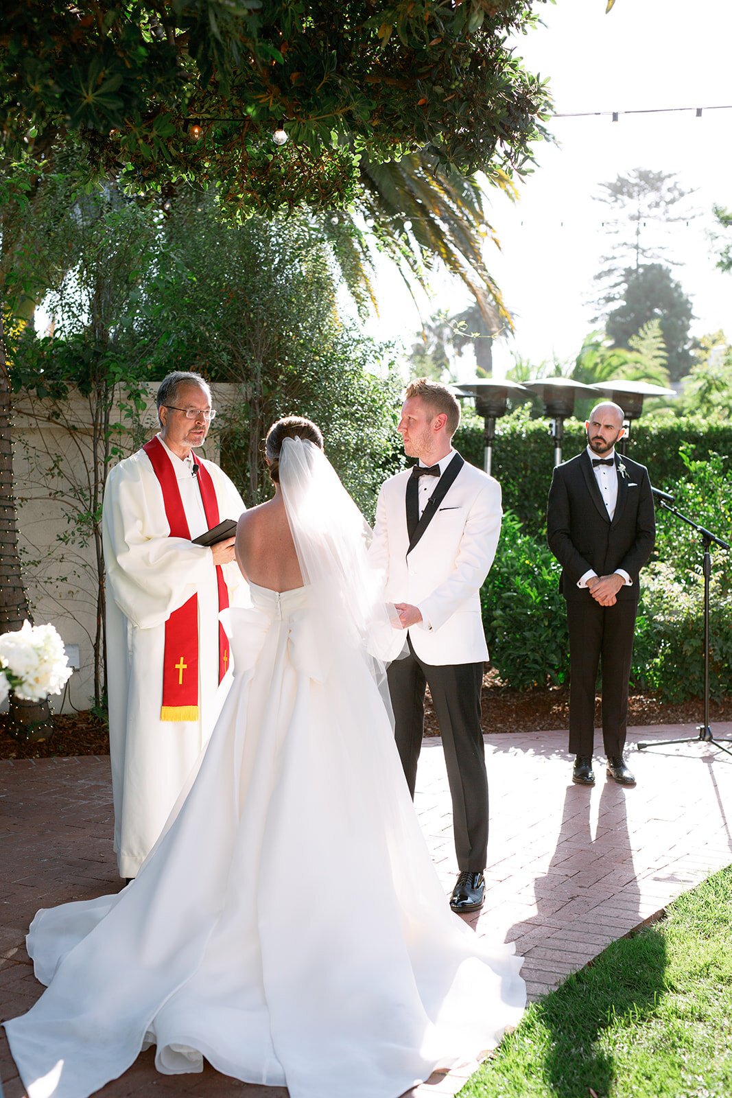 www.santabarbarawedding.com | The Santa Barbara Club | Amazing Days Events | Anna Delores | Anna Le Pley Taylor | Reverend Arland Steen | The Ceremony