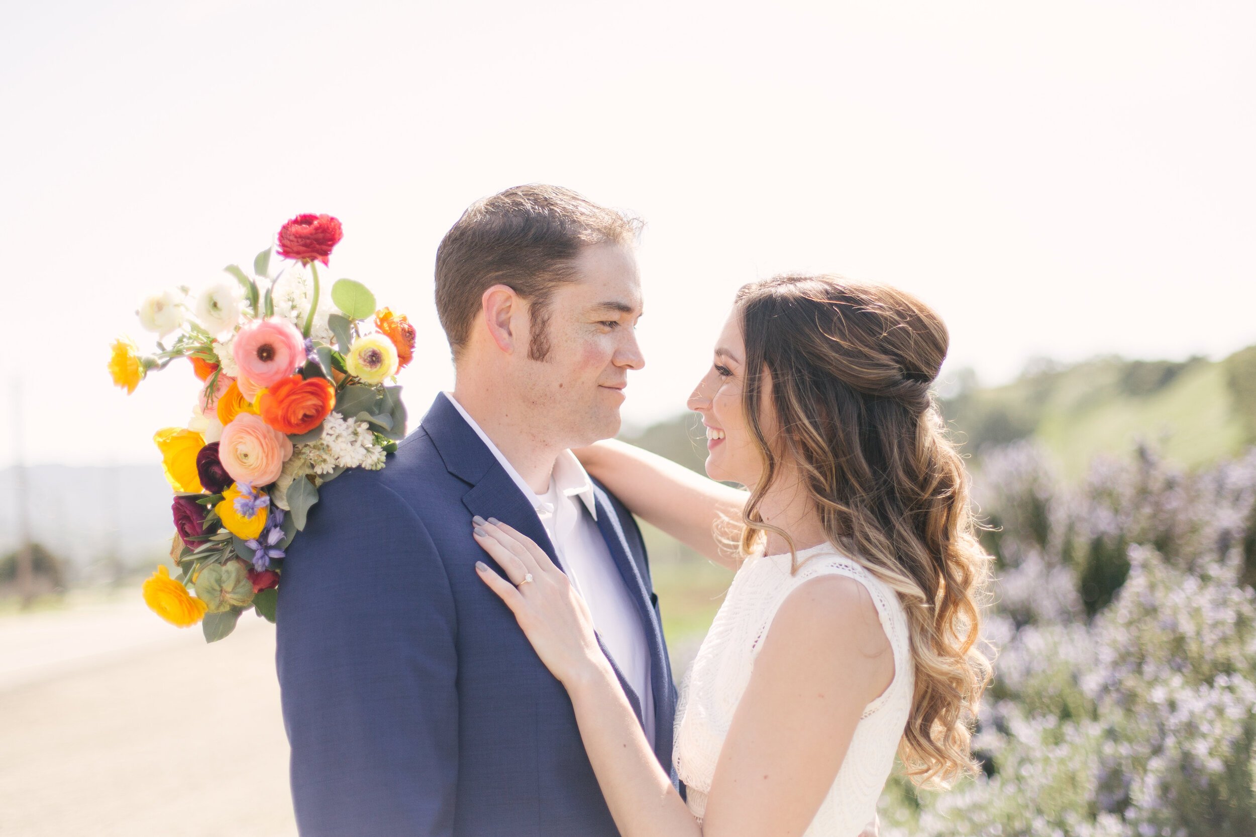 www.santabarbarawedding.com | Lindsey Drewes Photography | Mattie’s Tavern | Wild Poppy Floral Design | bride and groom couples portraits