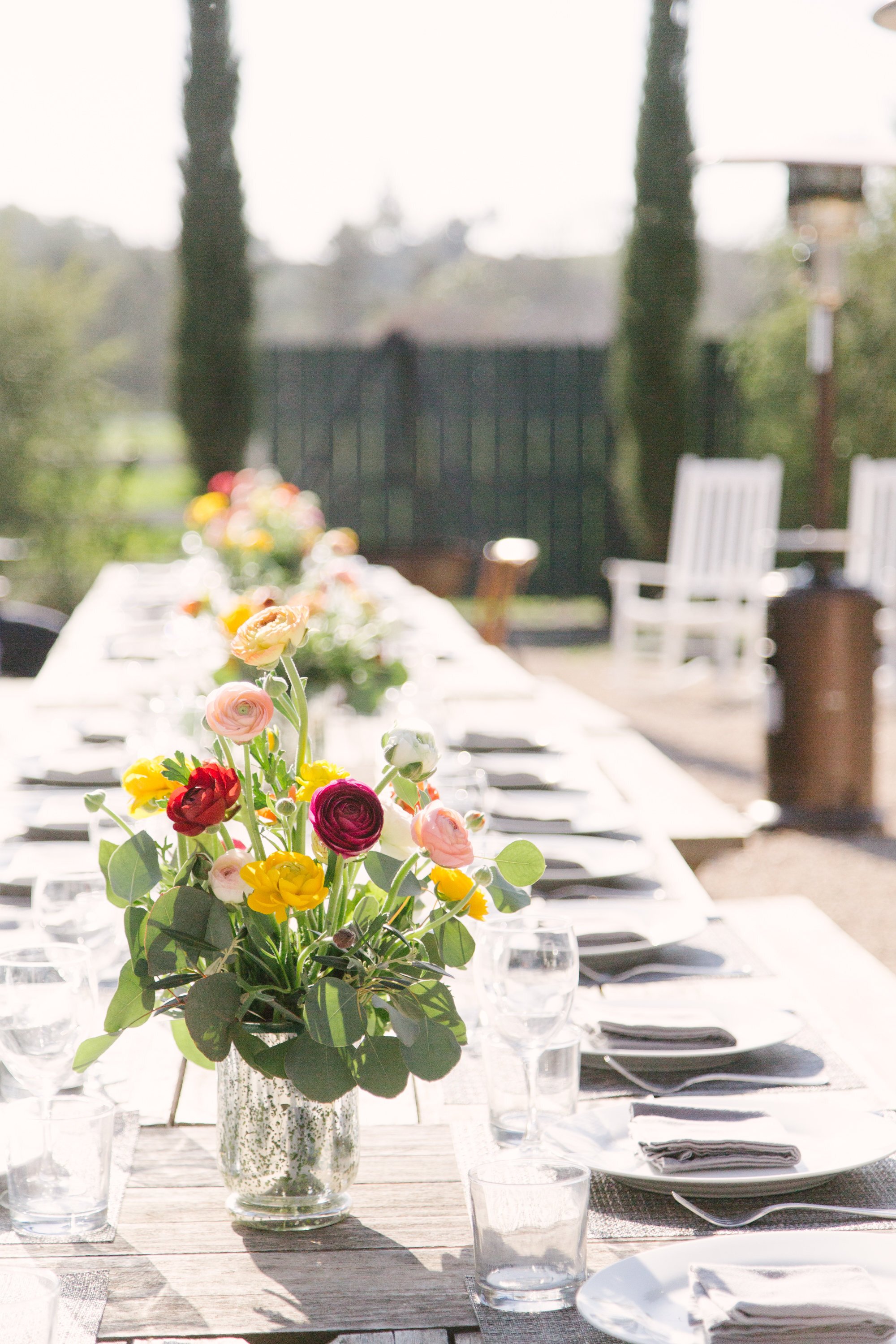 www.santabarbarawedding.com | Lindsey Drewes Photography | Mattie’s Tavern | Wild Poppy Floral Design | Chef Mattias Bloom | outdoor wedding table decor