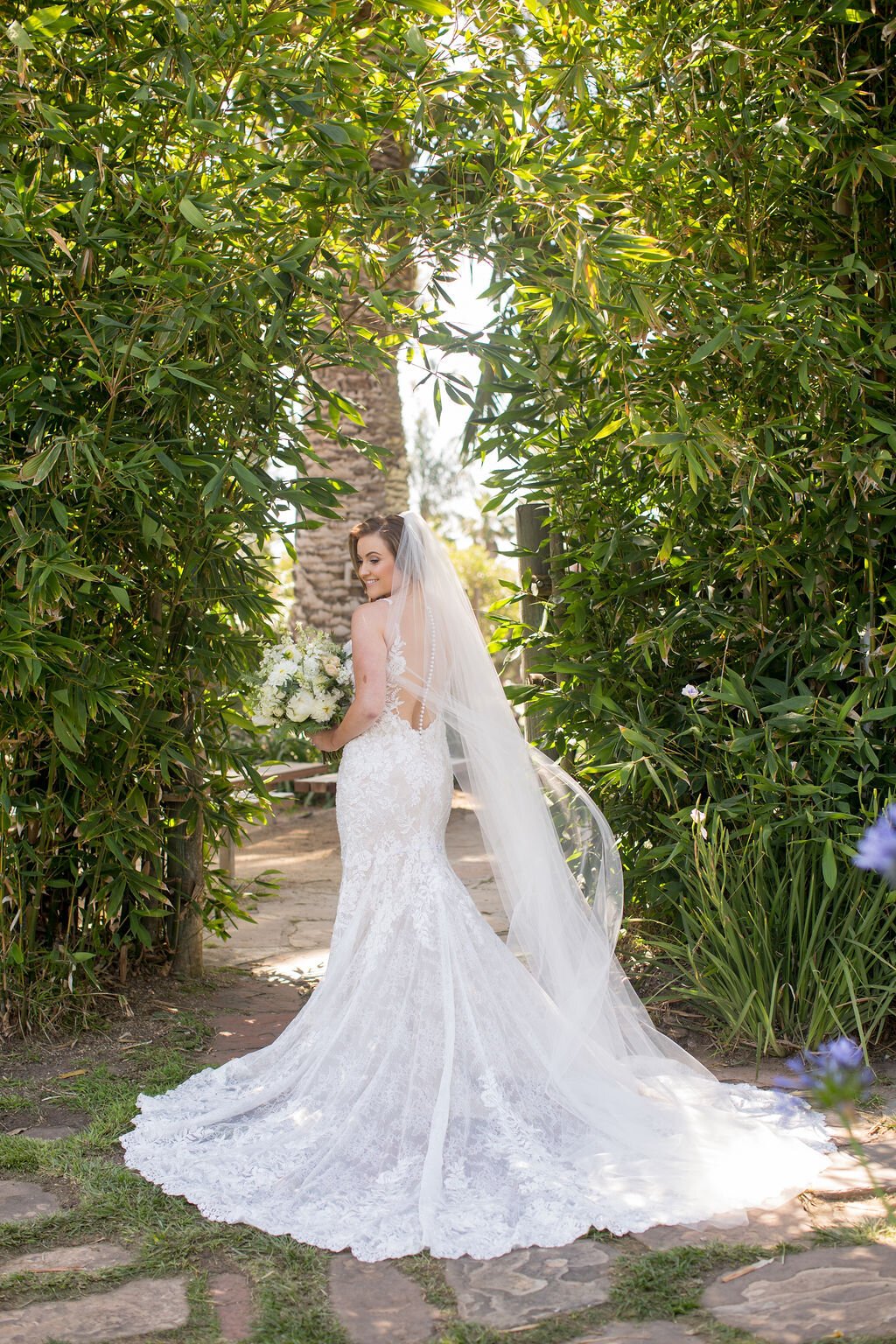 www.santabarbarawedding.com | Santa Barbara Zoo | Events by Rincon | Sarita Relis Photography | Pretty Please Beauty | Ashley Mancini | Krystina Rusinek | Bride Before Ceremony 