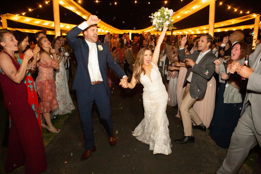 www.santabarbarawedding.com | Santa Barbara Zoo | Events by Rincon | Sarita Relis Photography | Grass Roots | Beauty and Motion | Bride and Groom Celebrate