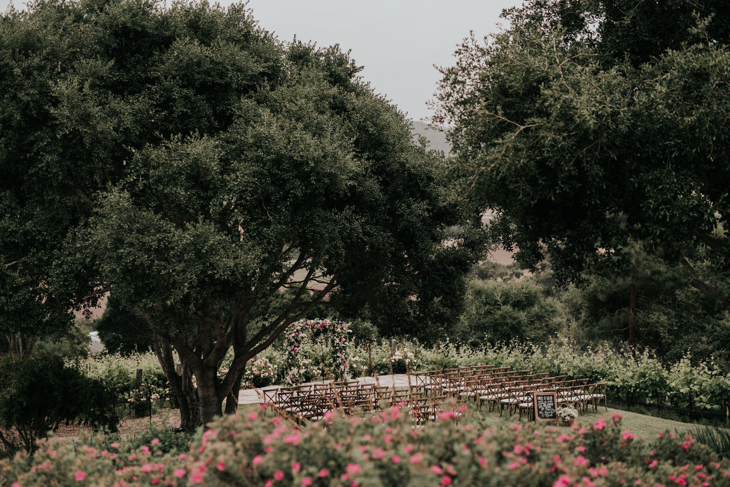 www.santabarbarawedding.com | Alexandra Wallace | The Casitas Estate | Sandcastle Celebrations | Eden Floral | Embellish Rentals | Got You Covered | wedding ceremony decor