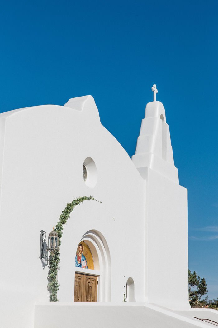 www.santabarbarawedding.com | Kristen Beinke Photography | Santa Barbara Greek Orthodox Church | Alexandra Kolendrianos | Precious &amp; Blooming | The Church Venue