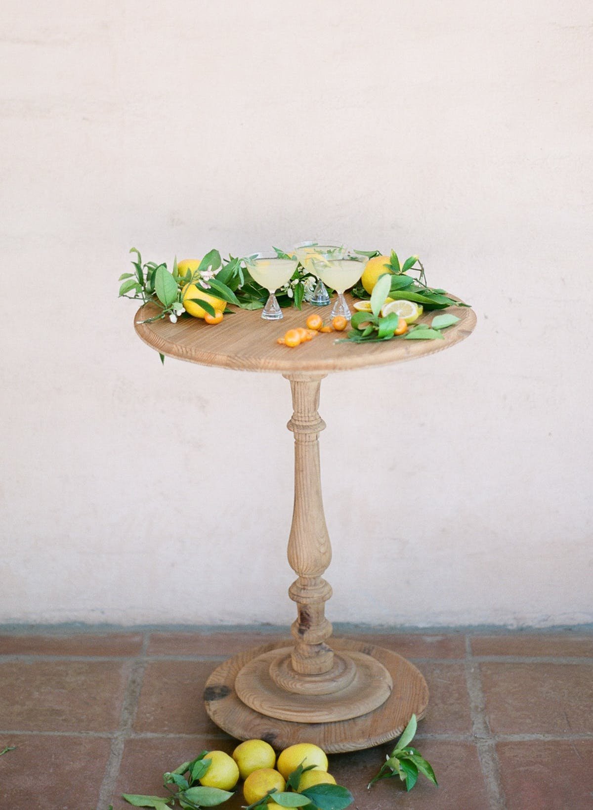 www.santabarbarawedding.com | Koman Photography | Santa Barbara Historical Museum | Kelly Oshiro | Coco Rose Design | Shaun Belway | Cocktails with Lemon and Flower Decor