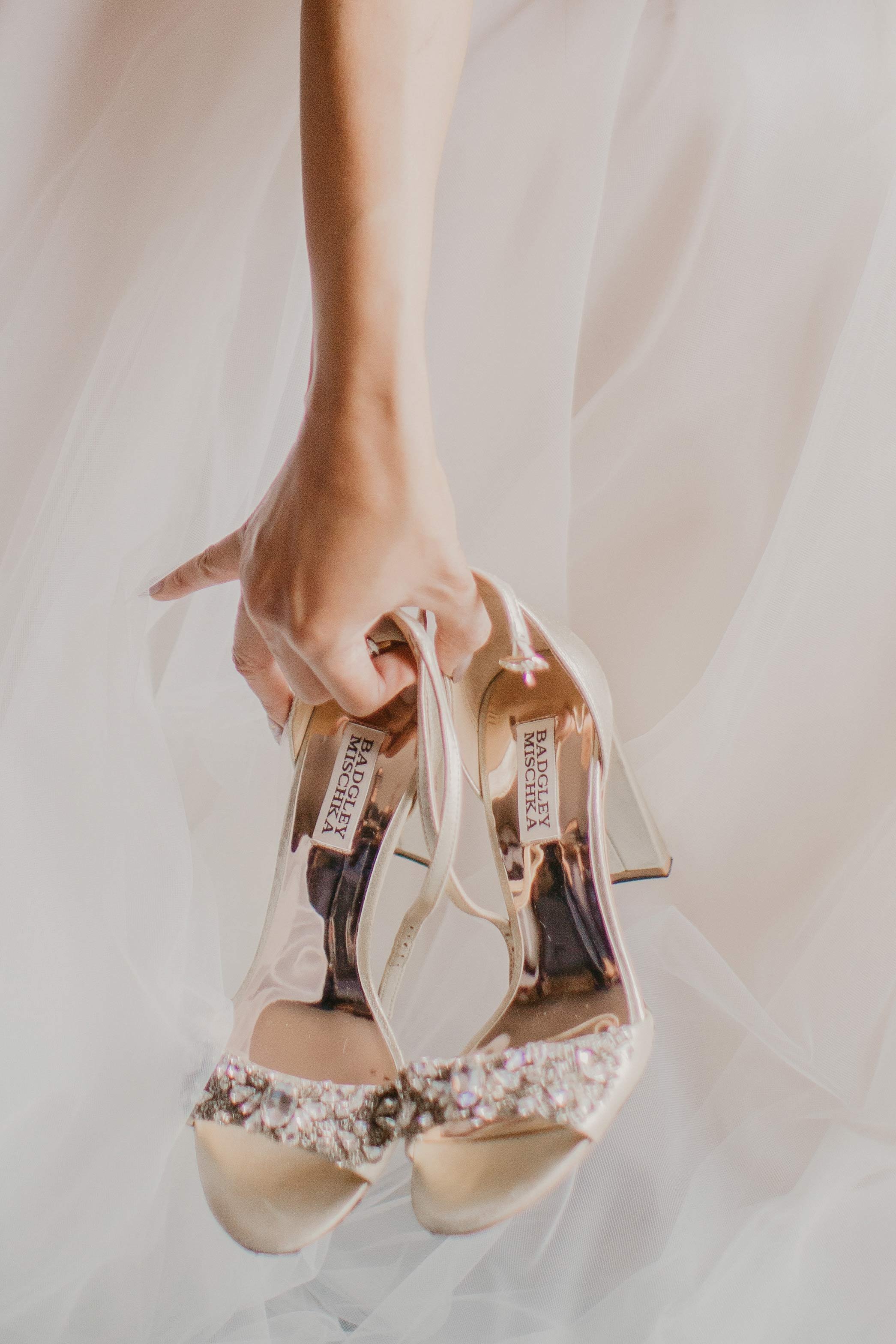www.santabarbarawedding.com | Candice Marie Photography | Hilton Santa Barbara Beachfront Resort | Dalina Klan | Once in a Lifetime Weddings | Bride’s Shoes
