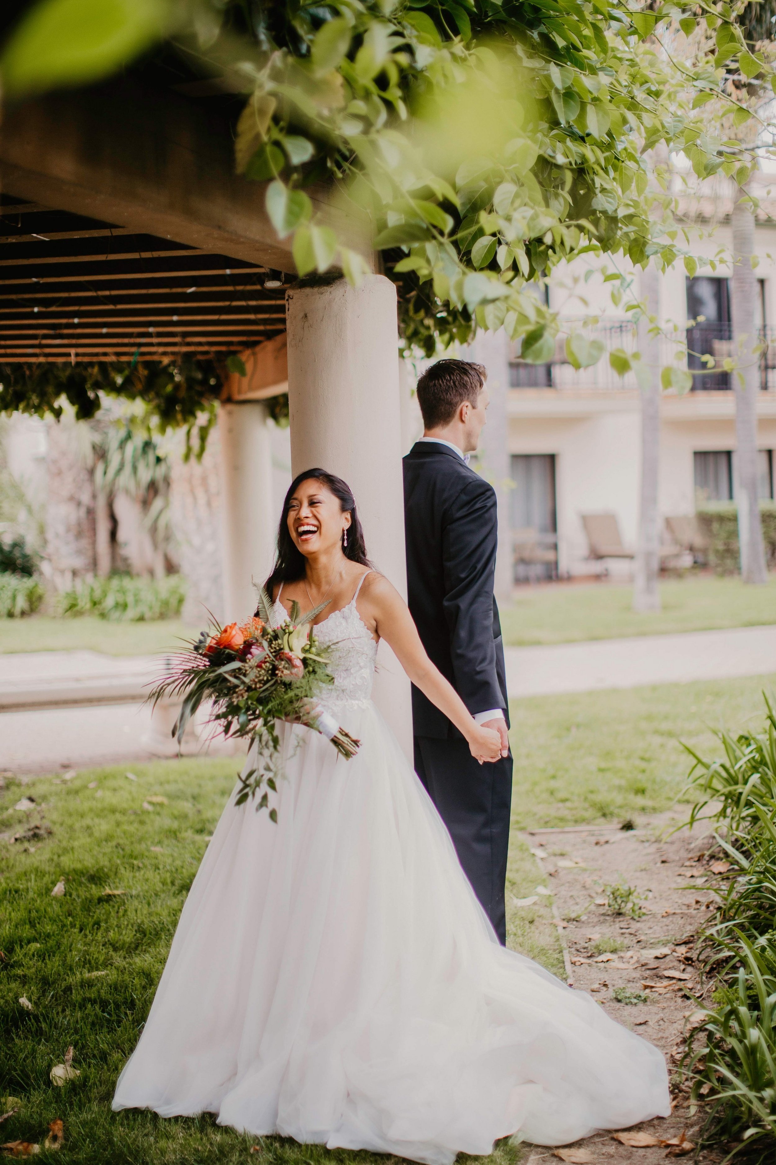 www.santabarbarawedding.com | Candice Marie Photography | Hilton Santa Barbara Beachfront Resort | Dalina Klan | Once in a Lifetime Weddings | Alpha Floral | Couple Before First Look