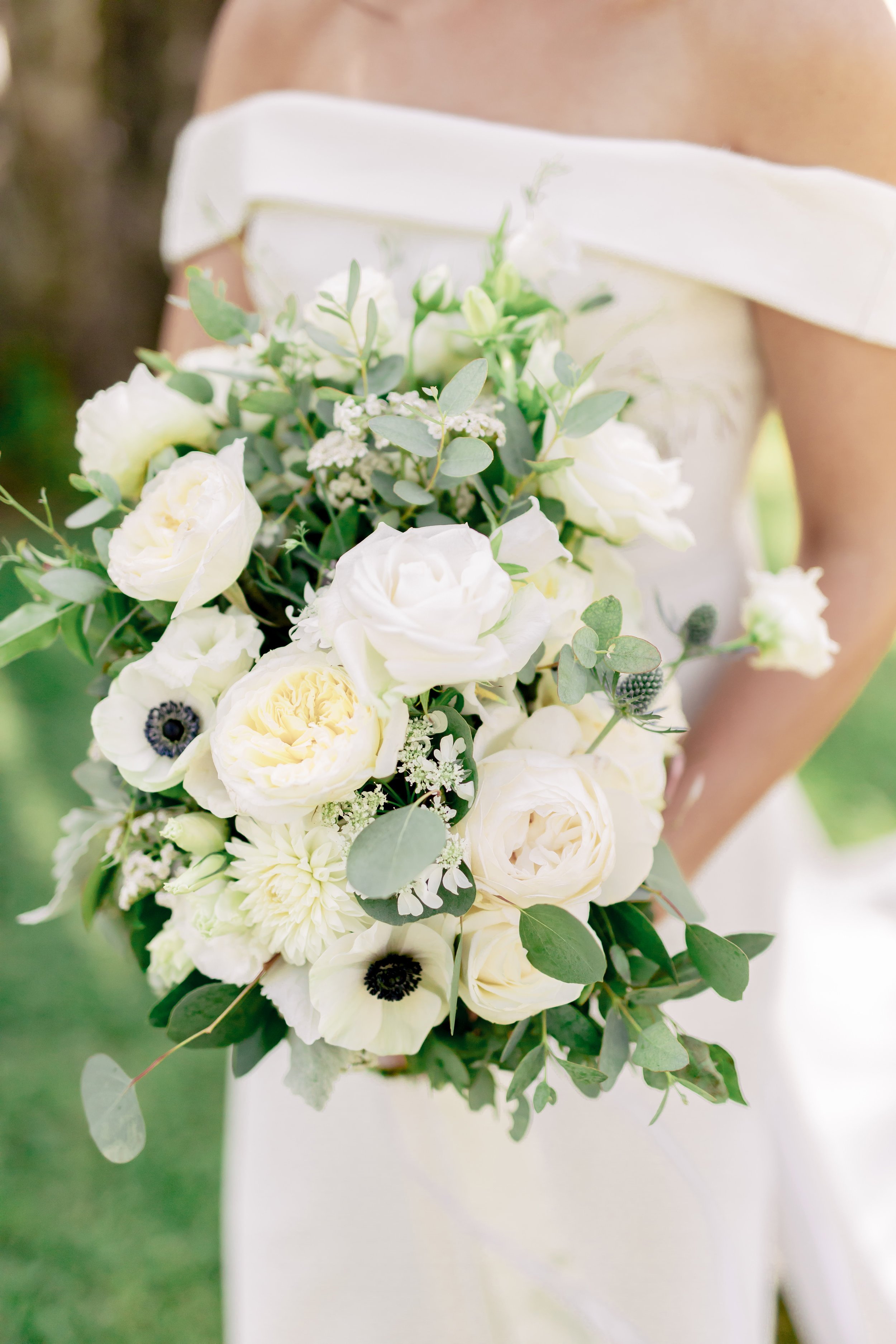 www.santabarbarawedding.com | Rewind Photography | Riviera Mansion | Alegria by Design | Margaret Joan Florals | Bride’s Bouquet