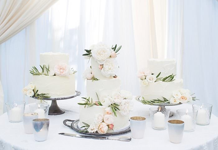 www.santabarbarawedding.com | Kristen Beinke | San Ysidro Ranch | Alexandra Kolendrianos | Bella Vista Designs | Wedding Cake