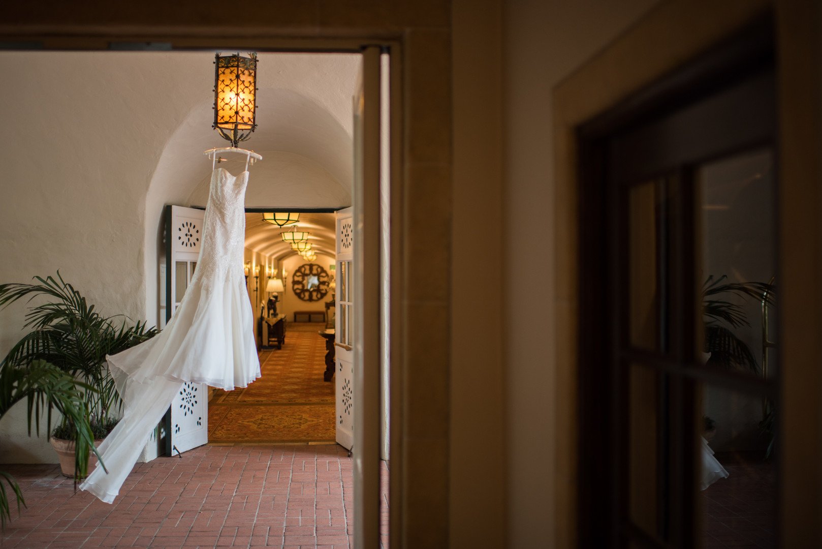 www.santabarbarawedding.com | The Big Affair | Four Seasons The Biltmore Santa Barbara | Wedding Dress