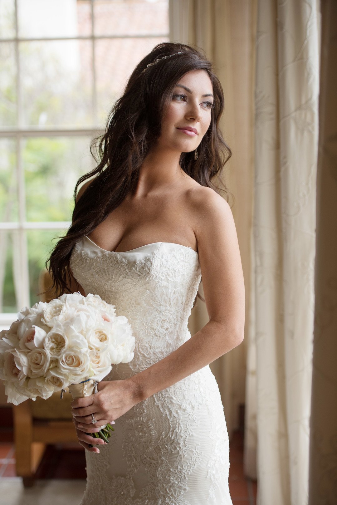 www.santabarbarawedding.com | The Big Affair | Four Seasons The Biltmore Santa Barbara | Asiel Designs | Bridal Portrait