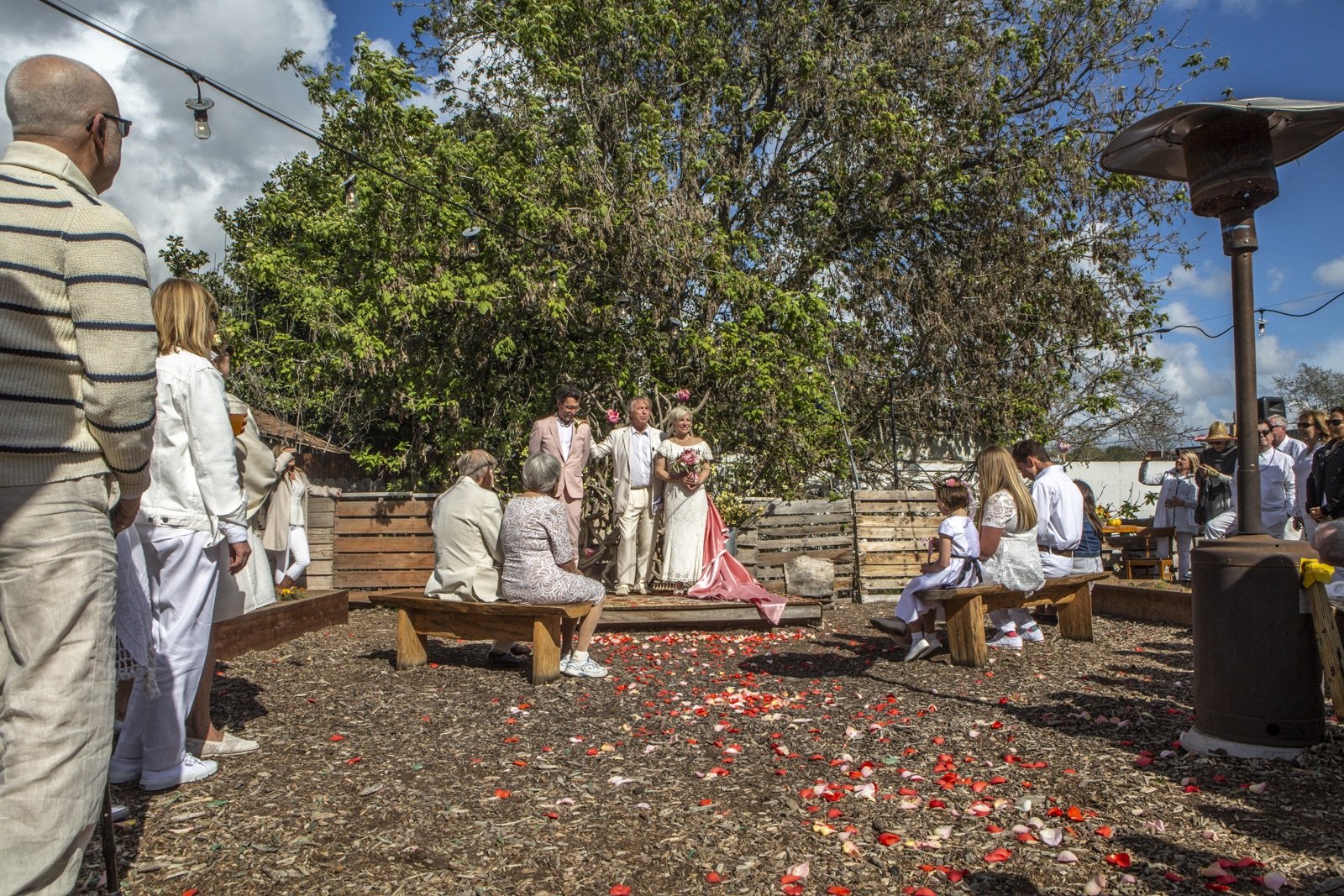 www.santabarbaraweddings.com | Jeffrey Bloom Photography | Full of Life Flatbread | Outdoor Wedding Ceremony