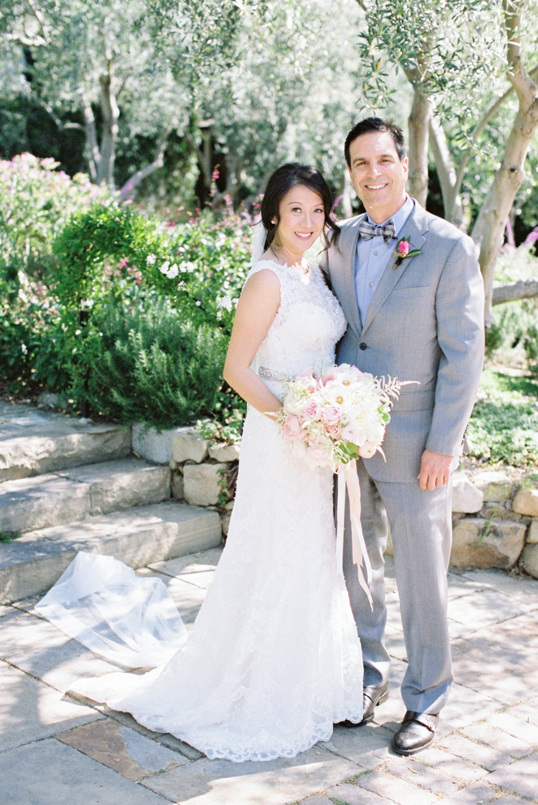 www.santabarbarawedding.com | Michael + Anna Costa Photography | San Ysidro Ranch | Twine Events | Coco Rose Design | Bride and Groom Pose