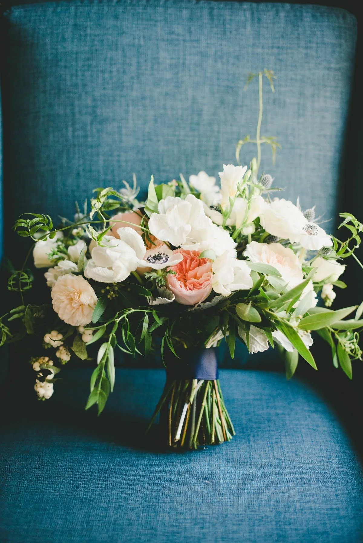 www.santabarbarawedding.com | Bacara Resort &amp; Spa | Alegria By Design | onelove photography | Bridal Bouquet