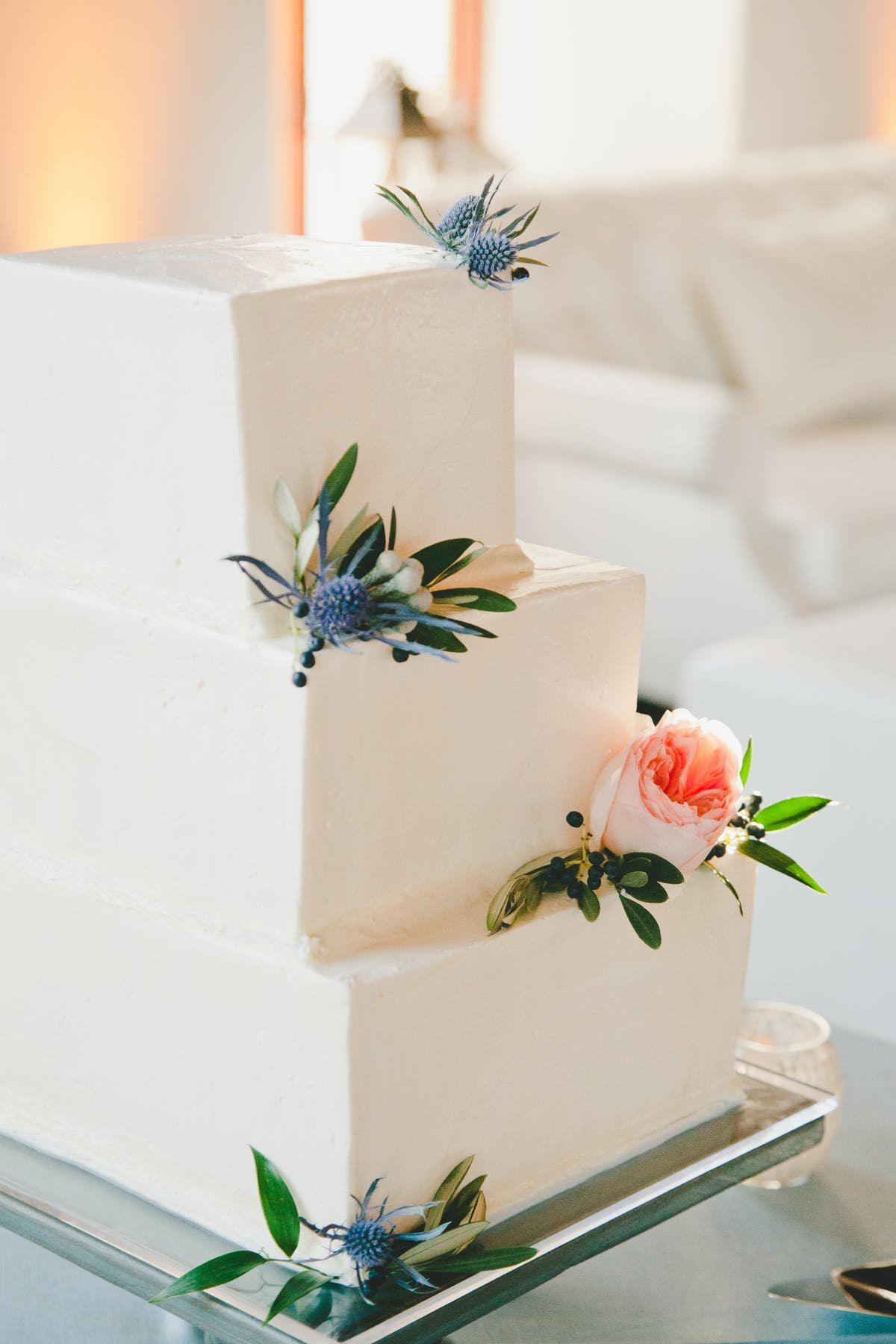 www.santabarbarawedding.com | Bacara Resort &amp; Spa | Alegria By Design | onelove photography | Wedding Cake