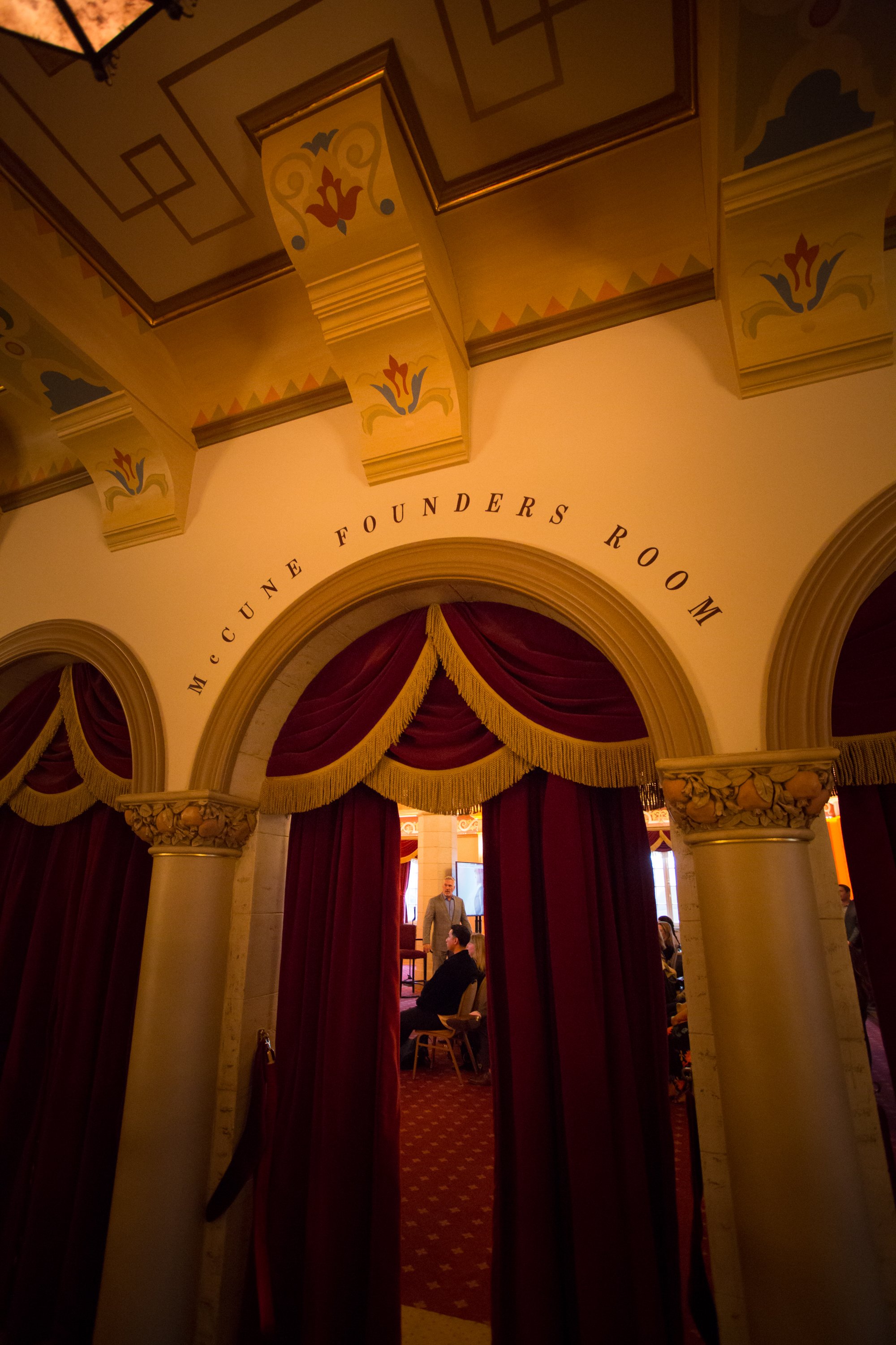 Santa Barbara Wedding Style | The Granada Theatre | Felic Events | Kelsey Crews Photo