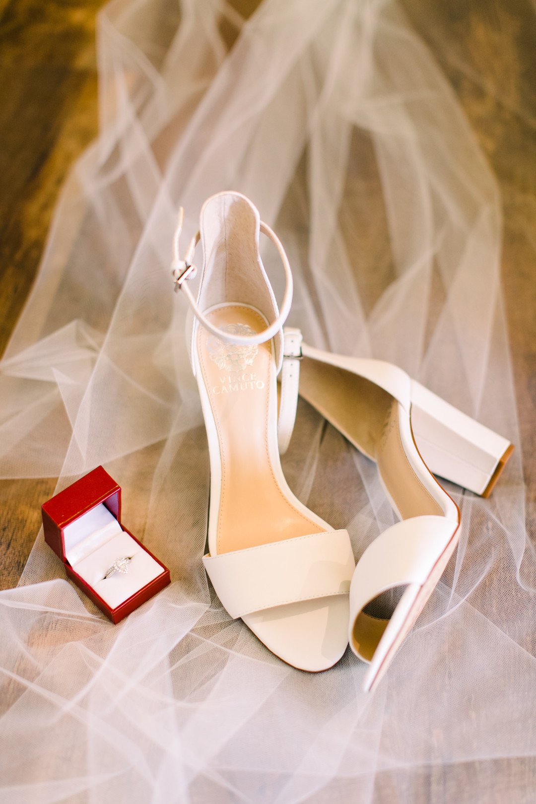 www.santabarbarawedding.com | Loriana | Hannah Kate Photo | Bride's Shoes