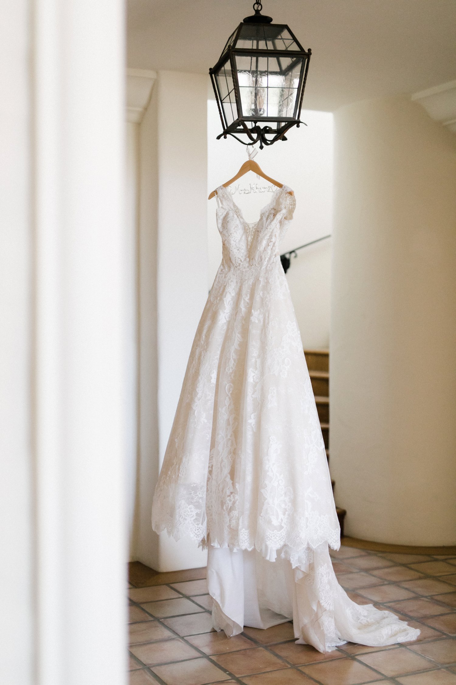 www.santabarbarawedding.com | Anne Delores | Rancho Bella Vista | Wild Heart Events | Wedding Gown