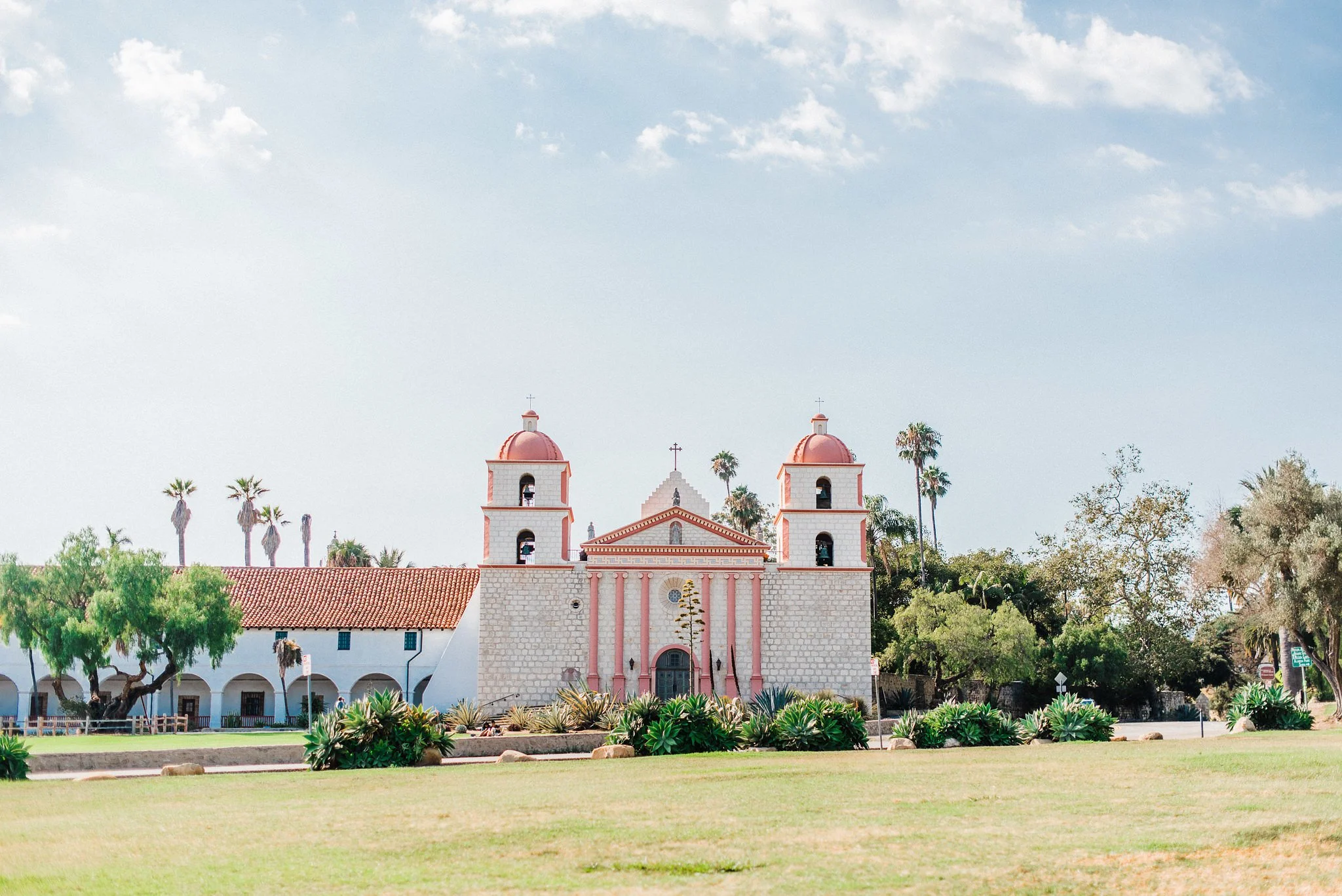 www.santabarbarawedding.com | Grace Kathryn | Mission Rose Garden