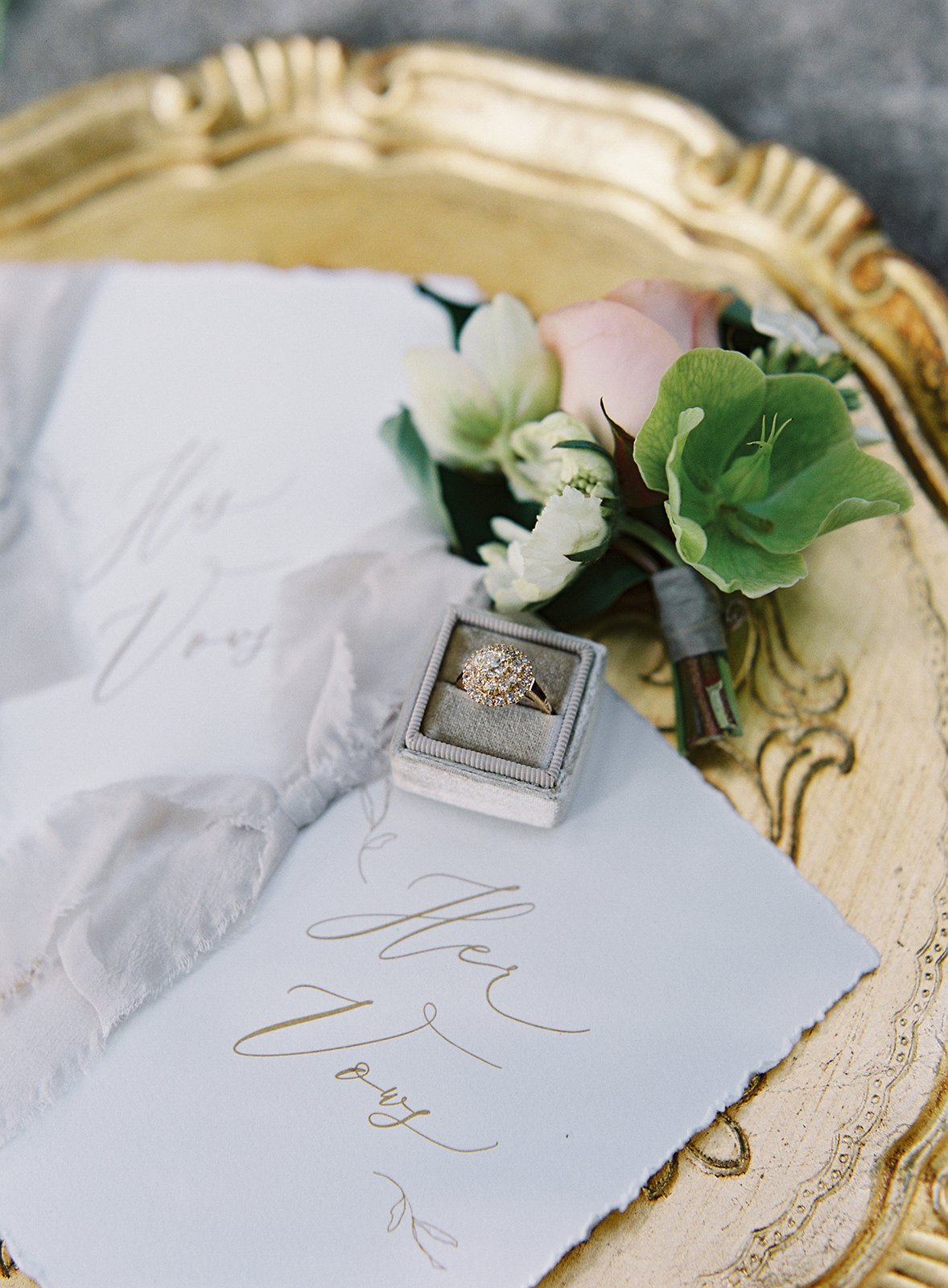 www.santabarbarawedding.com | Besame Floral | Carrie King Photography | Styled Shoot | Vows