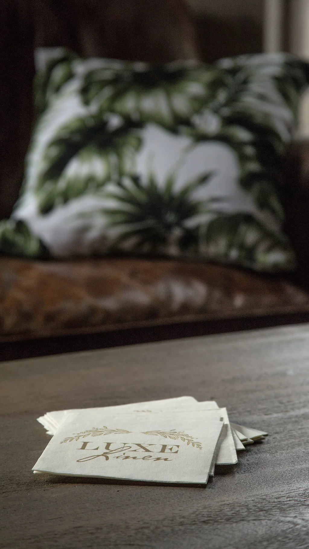 Santa Barbara Wedding Style | Luxe Linen Showcase | Tropical Trends | Wedding Tabletops