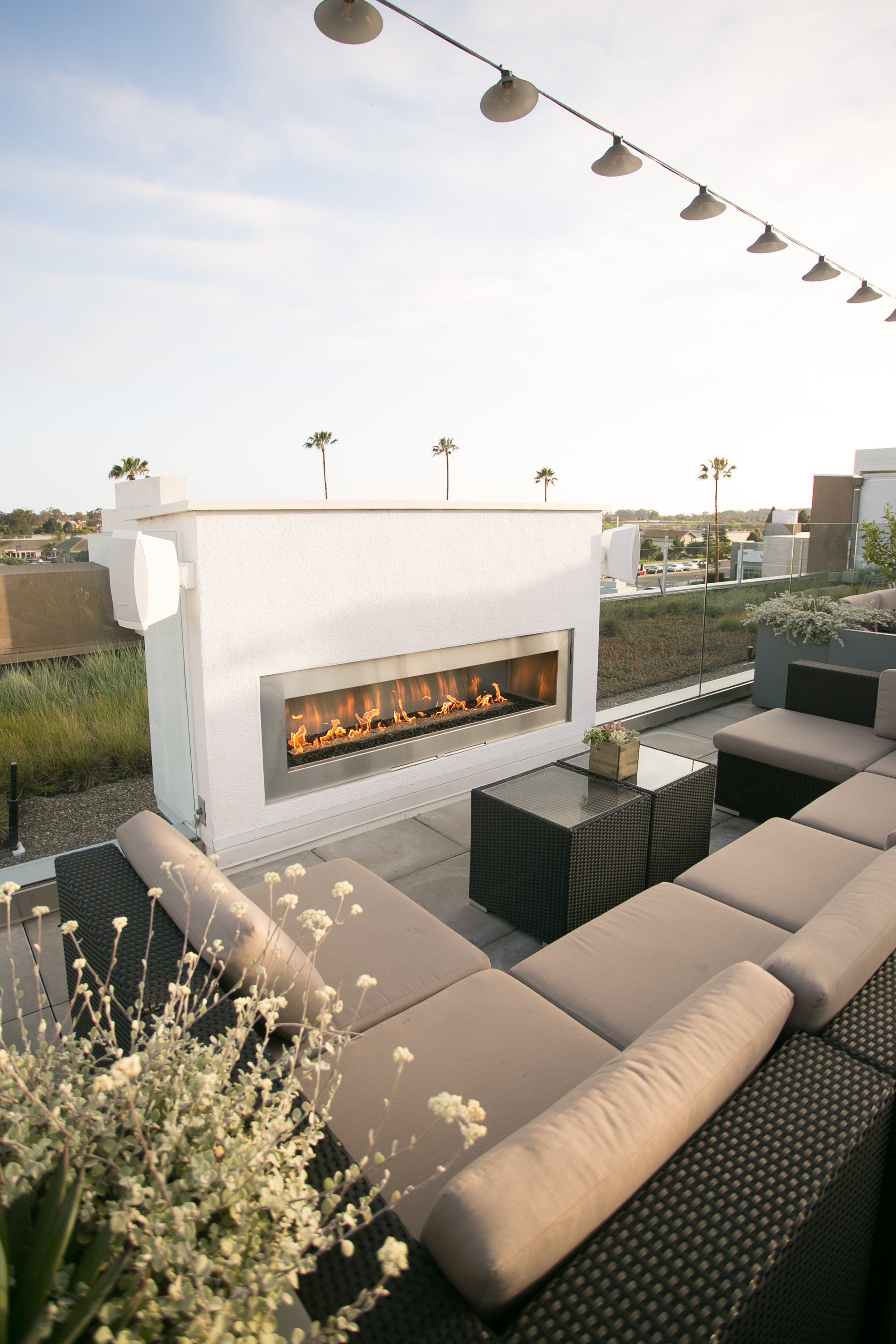 www.santabarbarawedding.com | Kelsey Crews Photo | The Roof Top Bistro &amp; Bar at Hilton Garden Inn