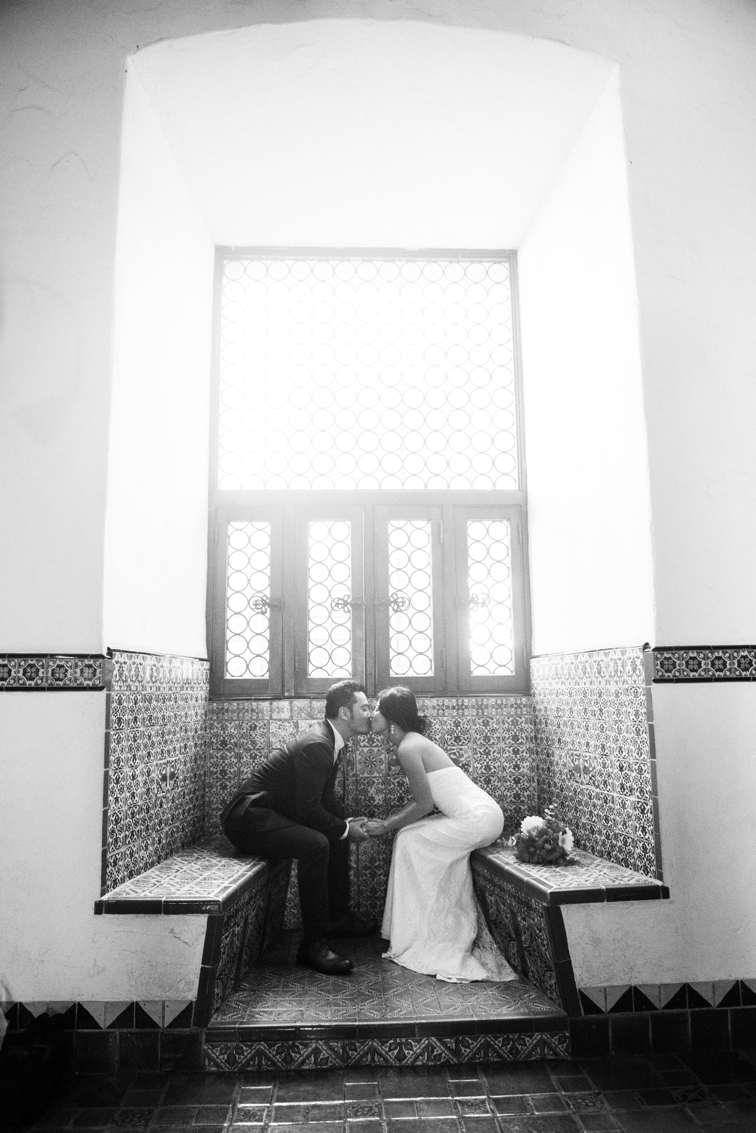 www.santabarbarawedding.com | Santa Barbara Courthouse | Photo: By Cherry Photography | elopement locations