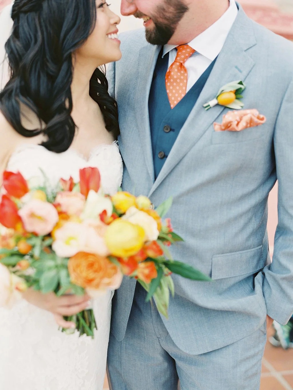santabarbarawedding.com | Photo: Lavender and Twine | Sunset Color Wedding Ideas