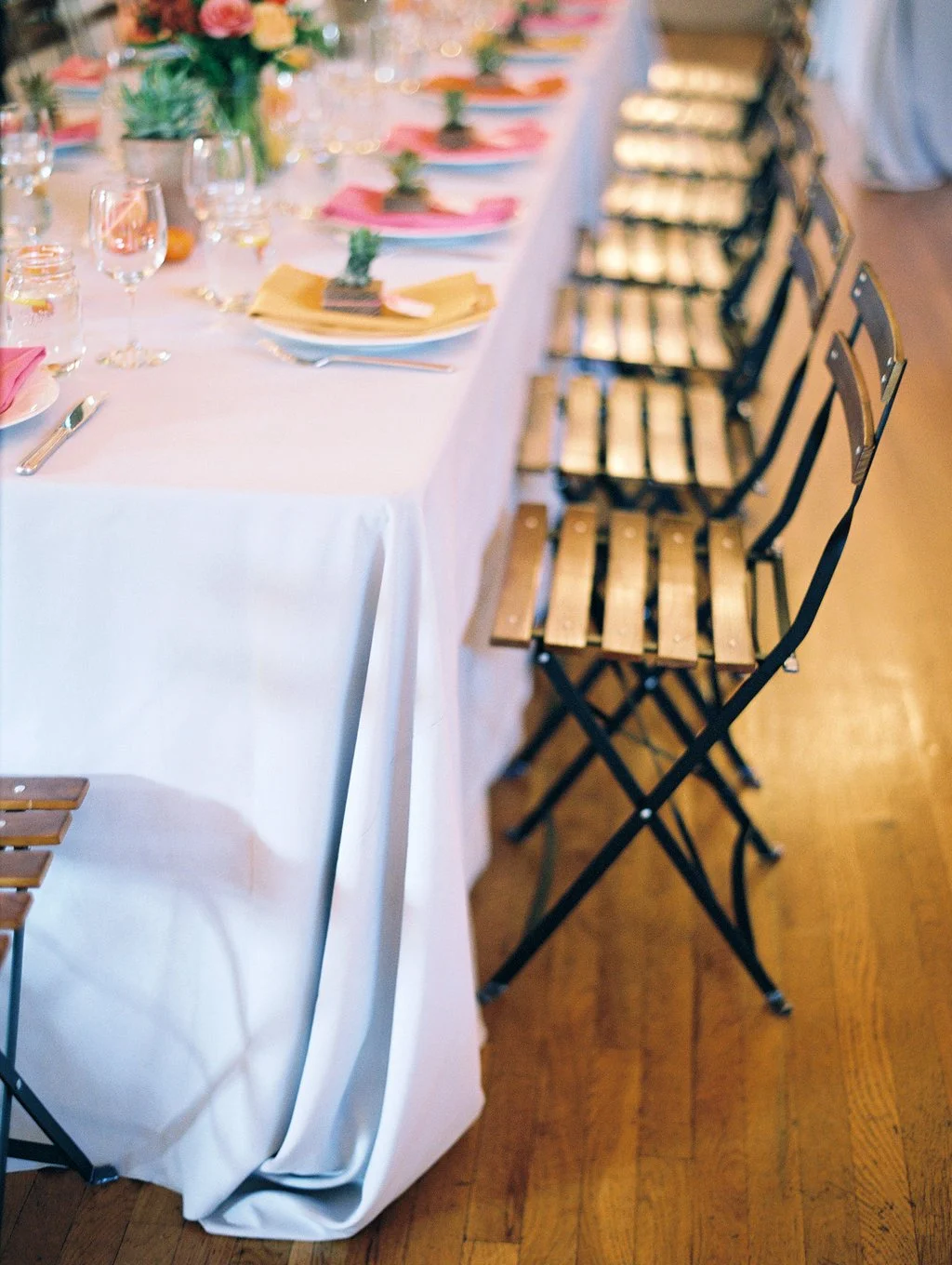 santabarbarawedding.com | Photo: Lavender and Twine | Sunset Color Wedding Ideas