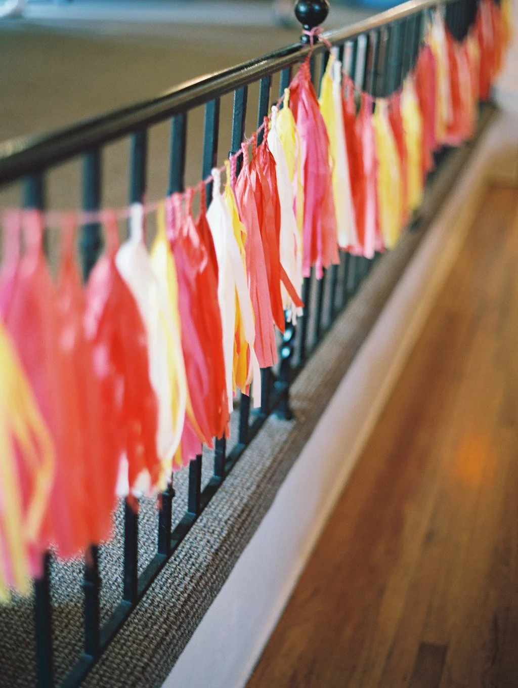 santabarbarawedding.com | Photo: Lavender and Twine | Sunset Color Wedding Ideas