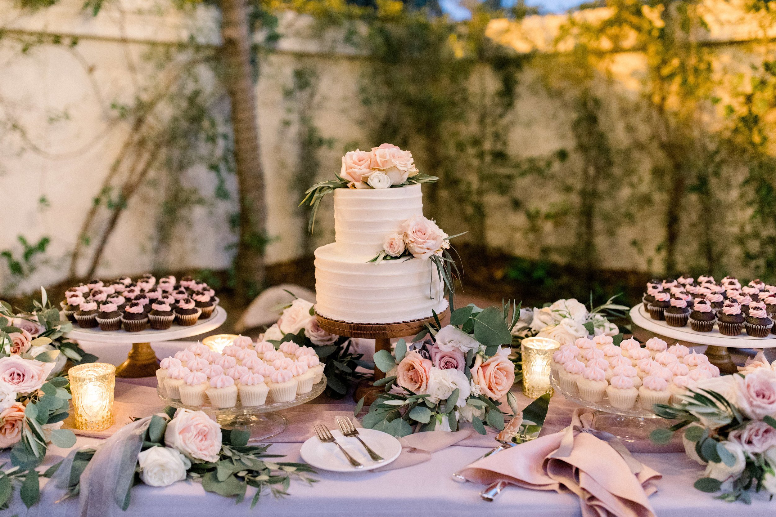 www.santabarbarawedding.com | Jenny Quicksall | Santa Barbara Club | Bluebell Events | Wedding Cake and Dessert Table