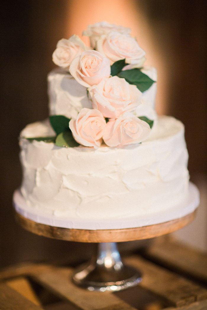 www.santabarbarawedding.com | Crossroads Estate | Michael and Anna Costa | Soigne Productions | Wedding Cake