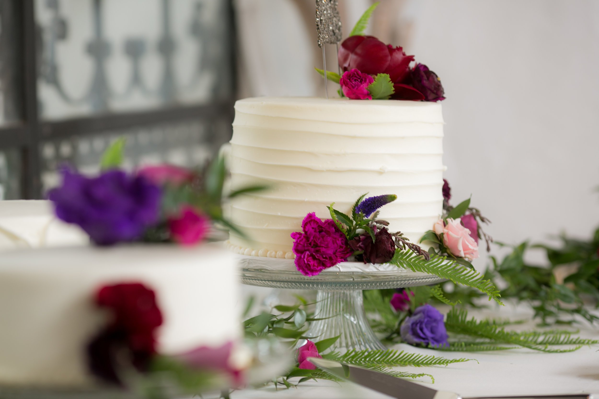 www.santabarbarawedding.com | Boone & Stacie Weddings | Santa Barbara Courthouse | El Paseo | Wedding Cake