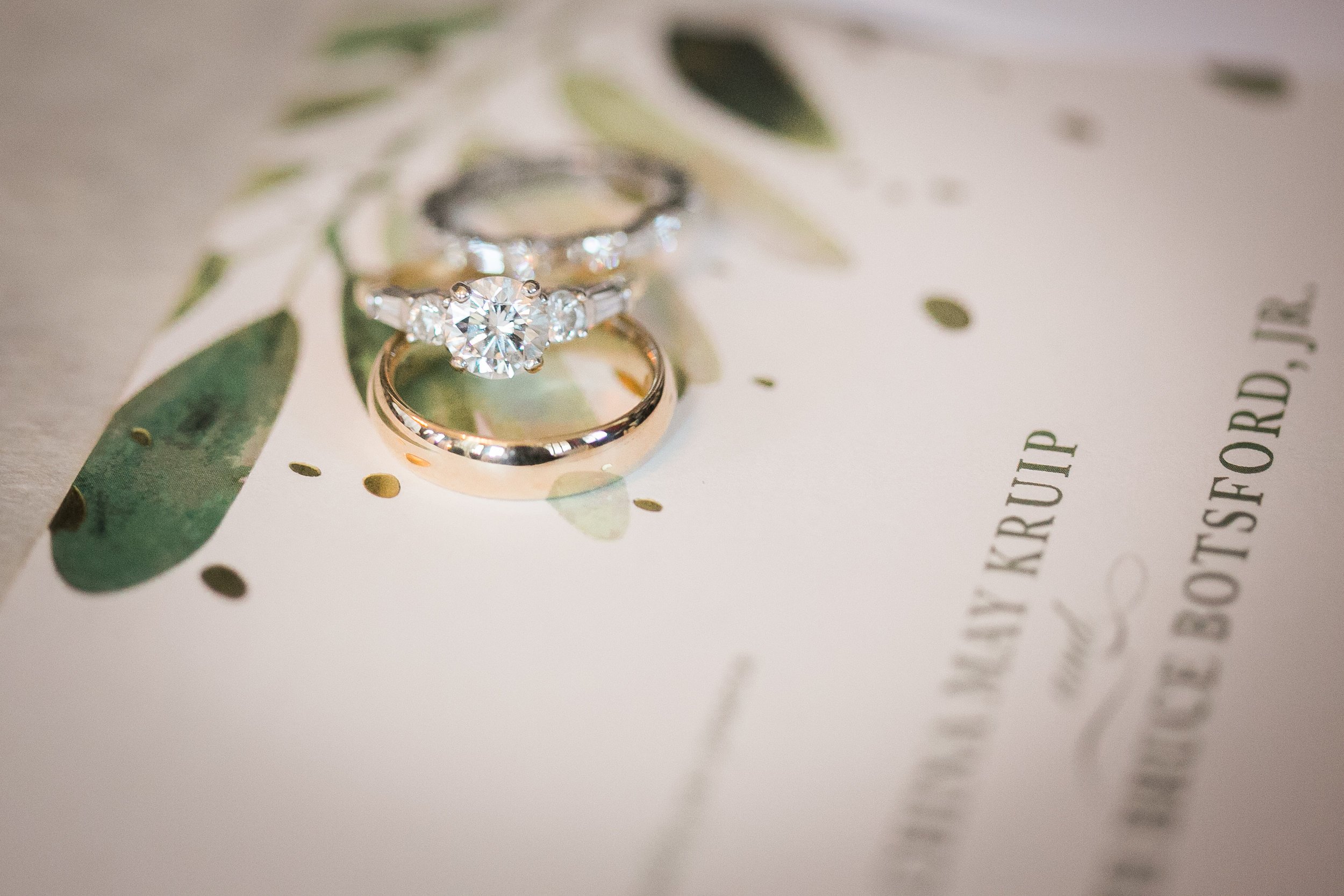 www.santabarbarawedding.com | Kelsey Crews | Felici Events | Santa Barbara Club | Wedding Rings