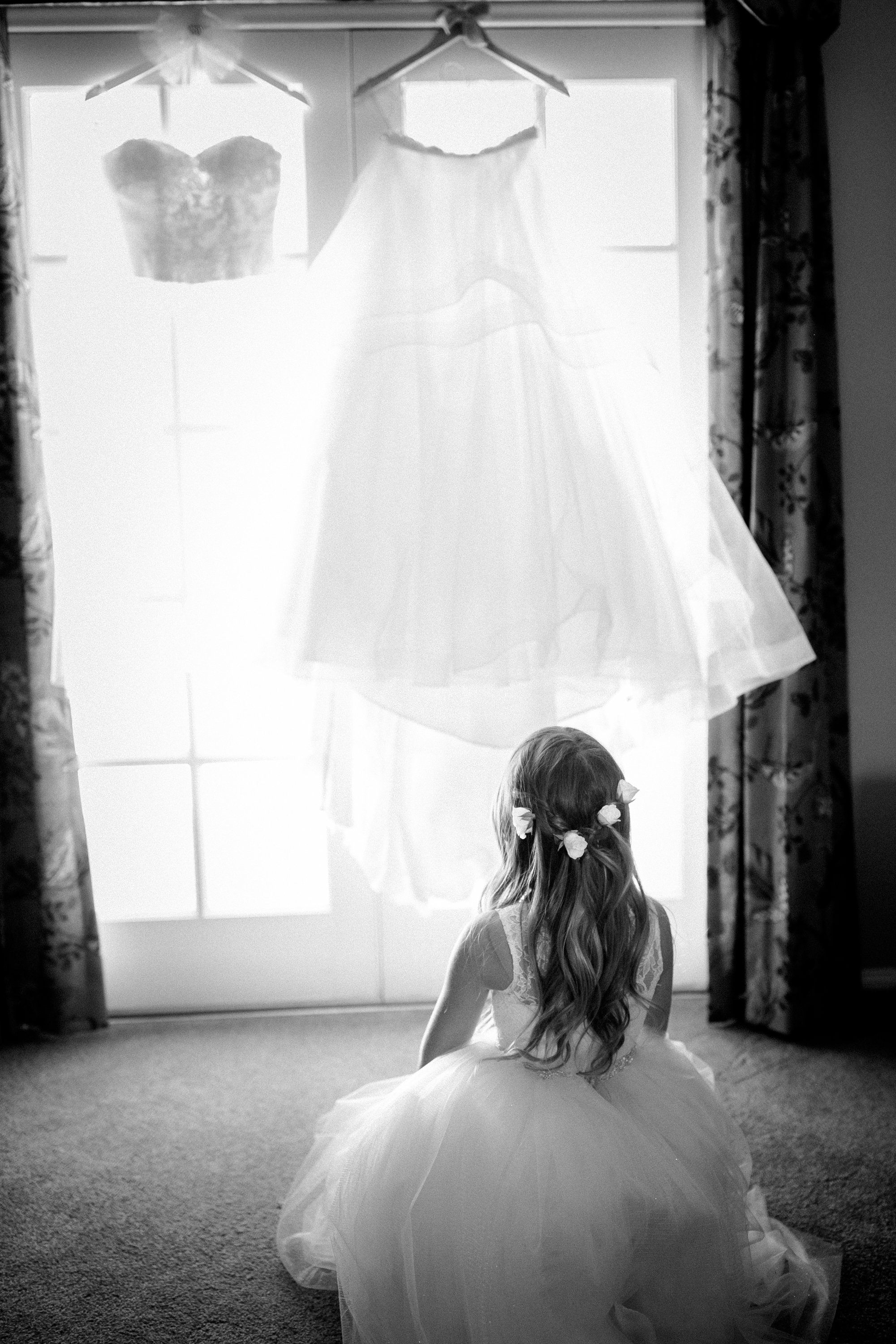 www.santabarbarawedding.com | Kelsey Crews Photography | Wedding Dress and Flower Girl