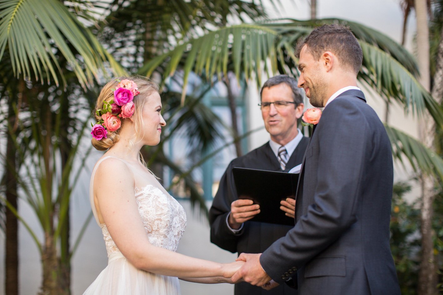 www.santabarbarawedding.com | Anna J Photography | Ella & Louie | Santa Barbara Courthouse | Ceremony | Vows