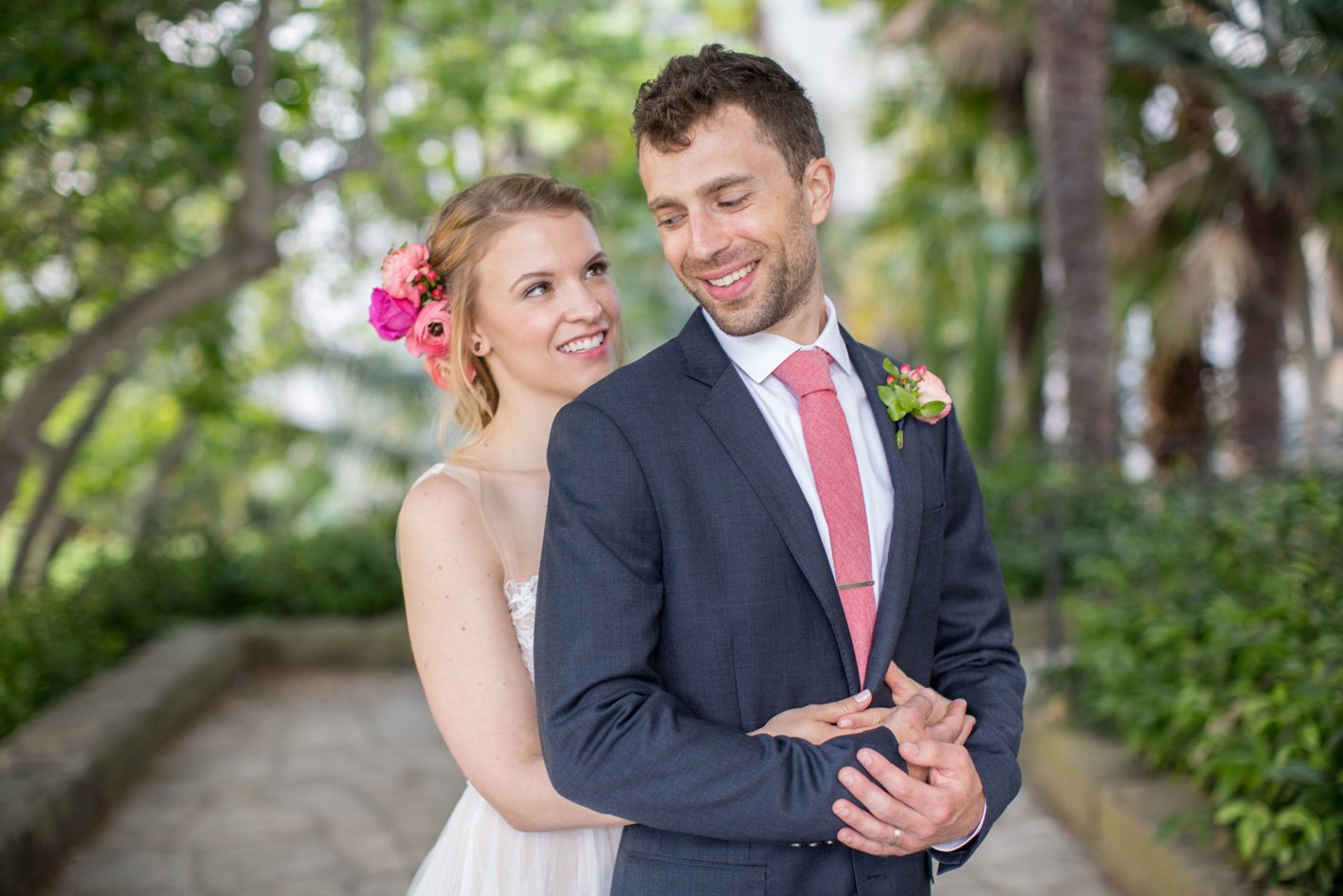 www.santabarbarawedding.com | Anna J Photography | Ella & Louie | Santa Barbara Courthouse | Bride and Groom