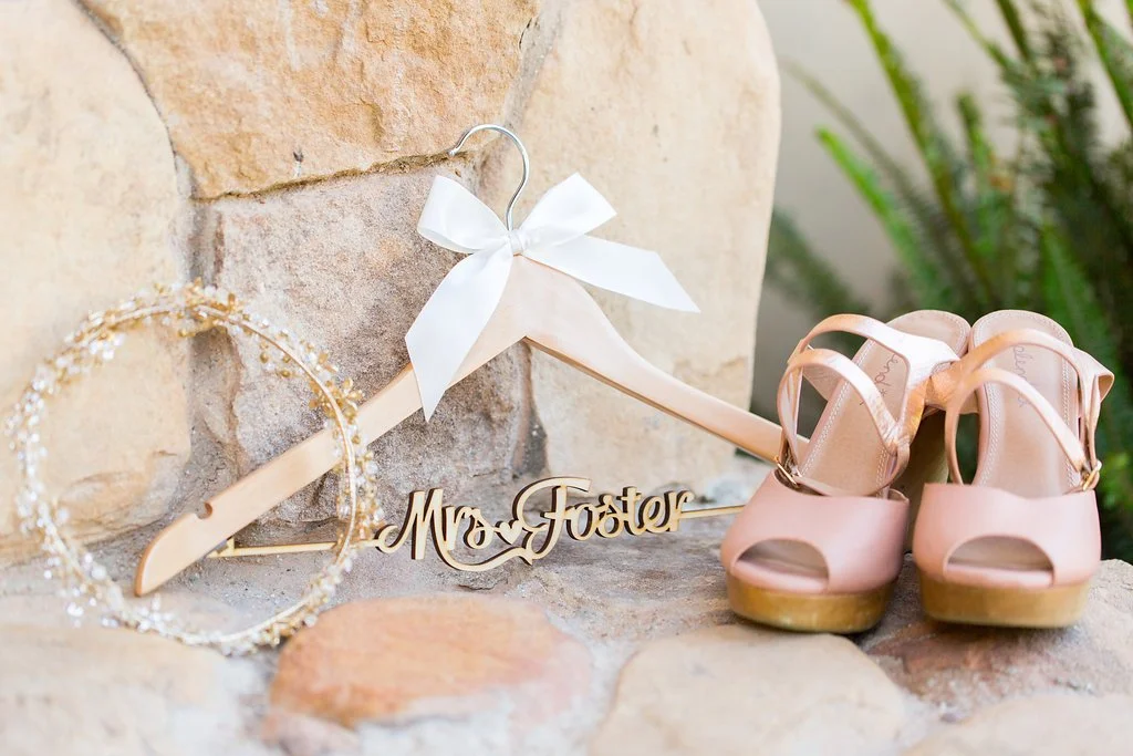 www.santabarbarawedding.com | Heartstone Ranch | Anna Schmidt Photography | Bridal Accessories