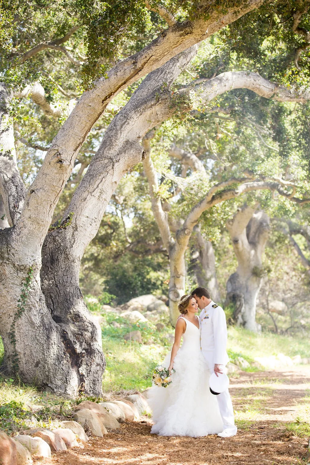 www.santabarbarawedding.com | Heartstone Ranch | Anna Schmidt Photography | Bride and Groom