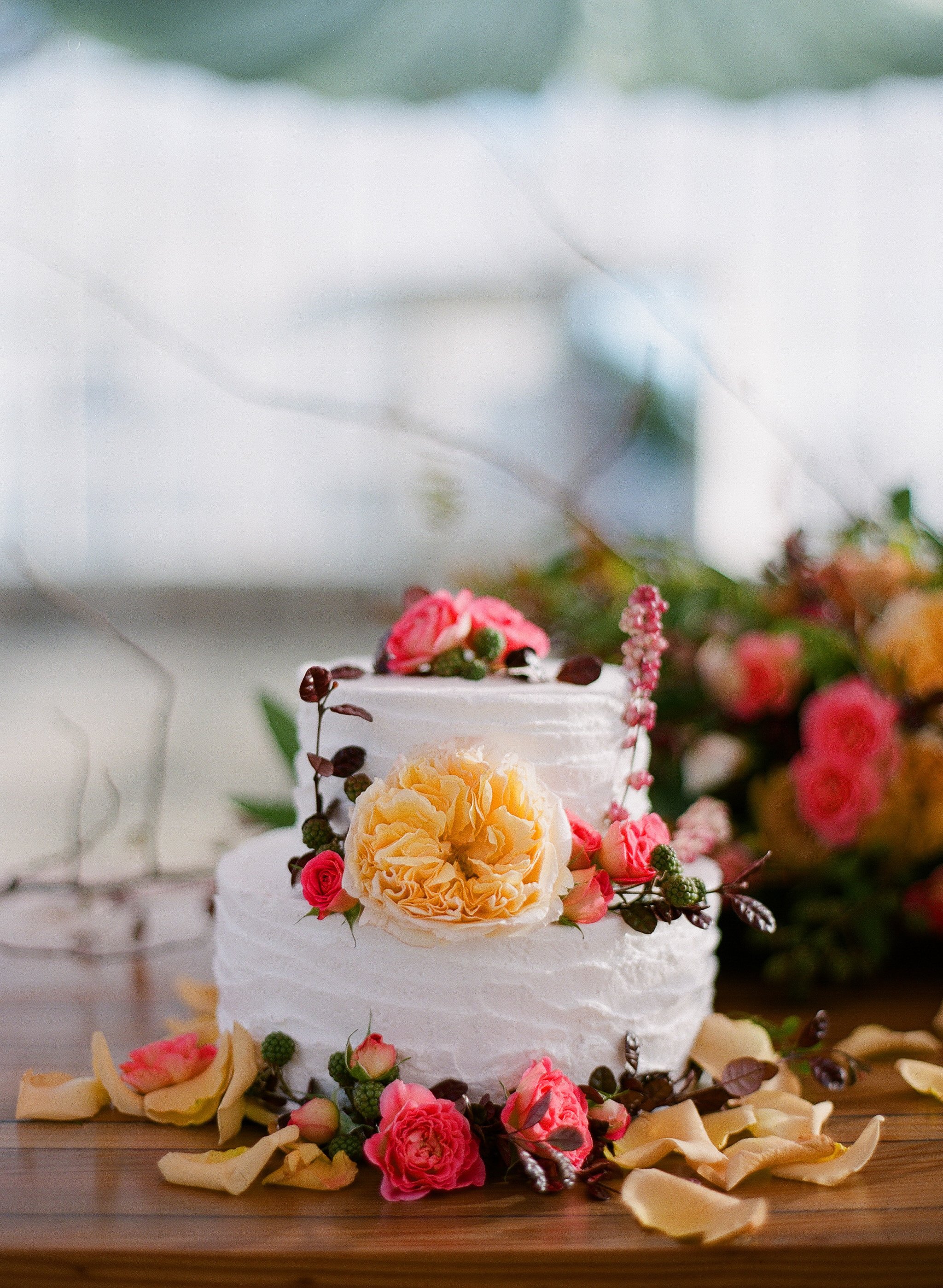 www.santabarbarawedding.com | Megan Sorel Photography | Dos Pueblos Orchid Farm | Wedding Cake