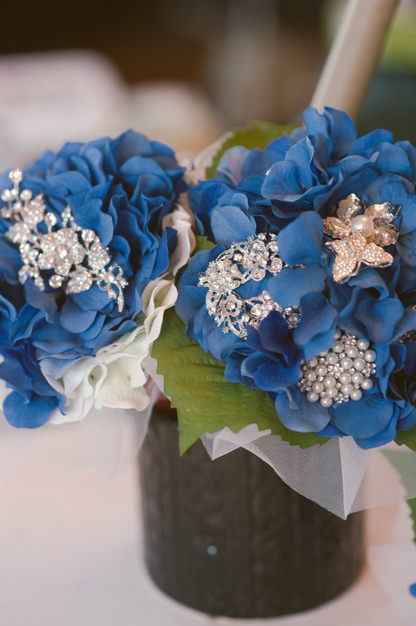 www.santabarbarawedding.com | By Cherry Photography | Santa Barbara Club | Bridal Bouquet