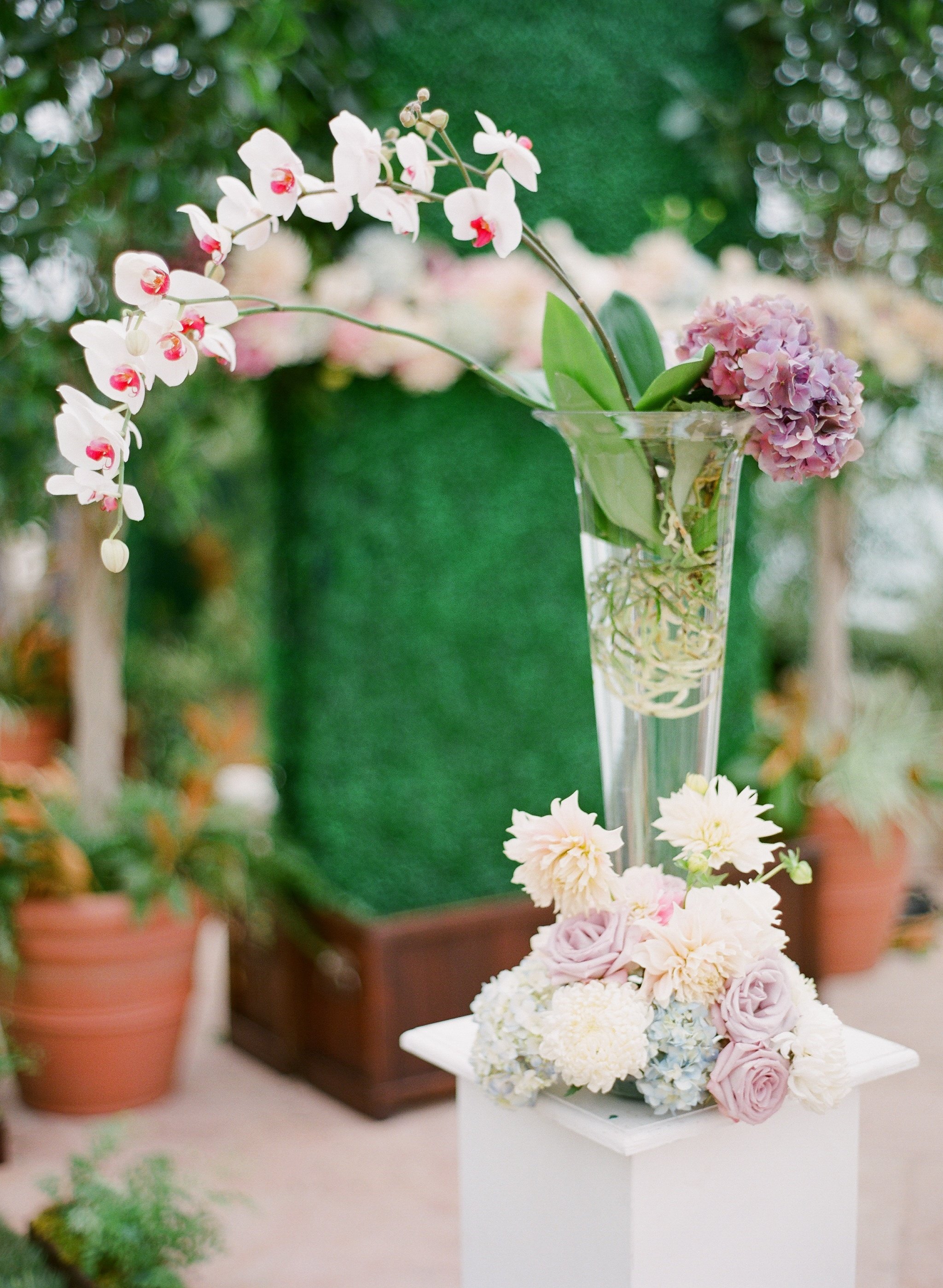 santabarbarawedding.com | Four Seasons Biltmore Wedding in Santa Barbara | Magnolia Event Design | Jose Villa | Floral