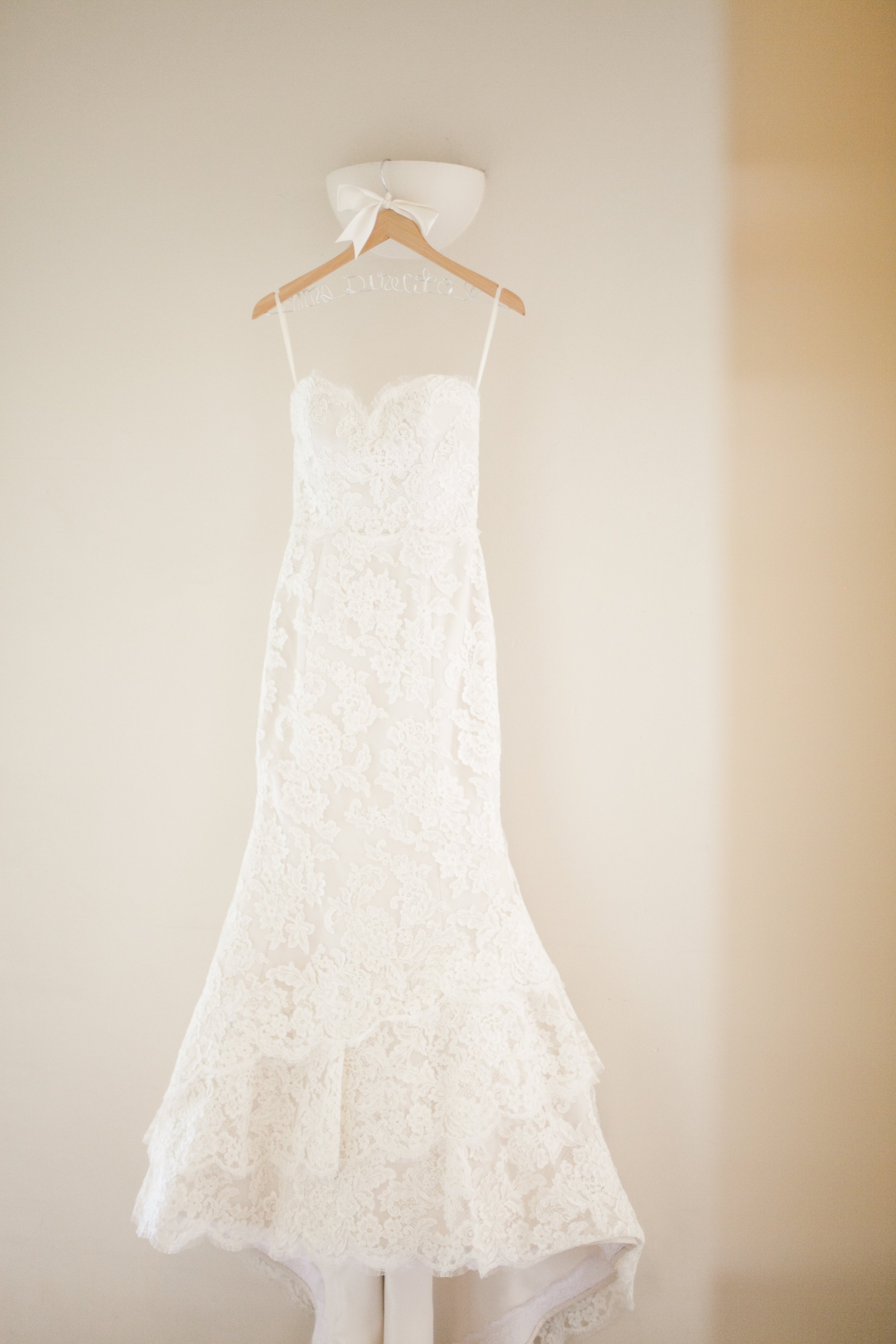 santabarbarawedding.com | Photo: Beaux Arts Photographie | Our lady of Mt Carmel wedding