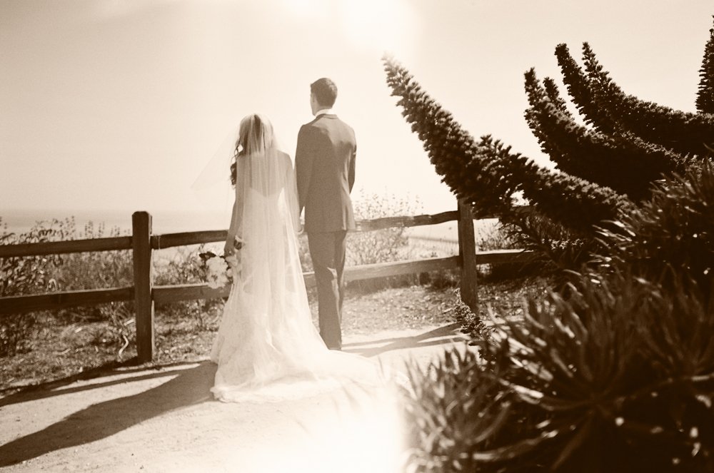 santabarbarawedding.com | Photo: Beaux Arts Photographie | Our lady of Mt Carmel wedding