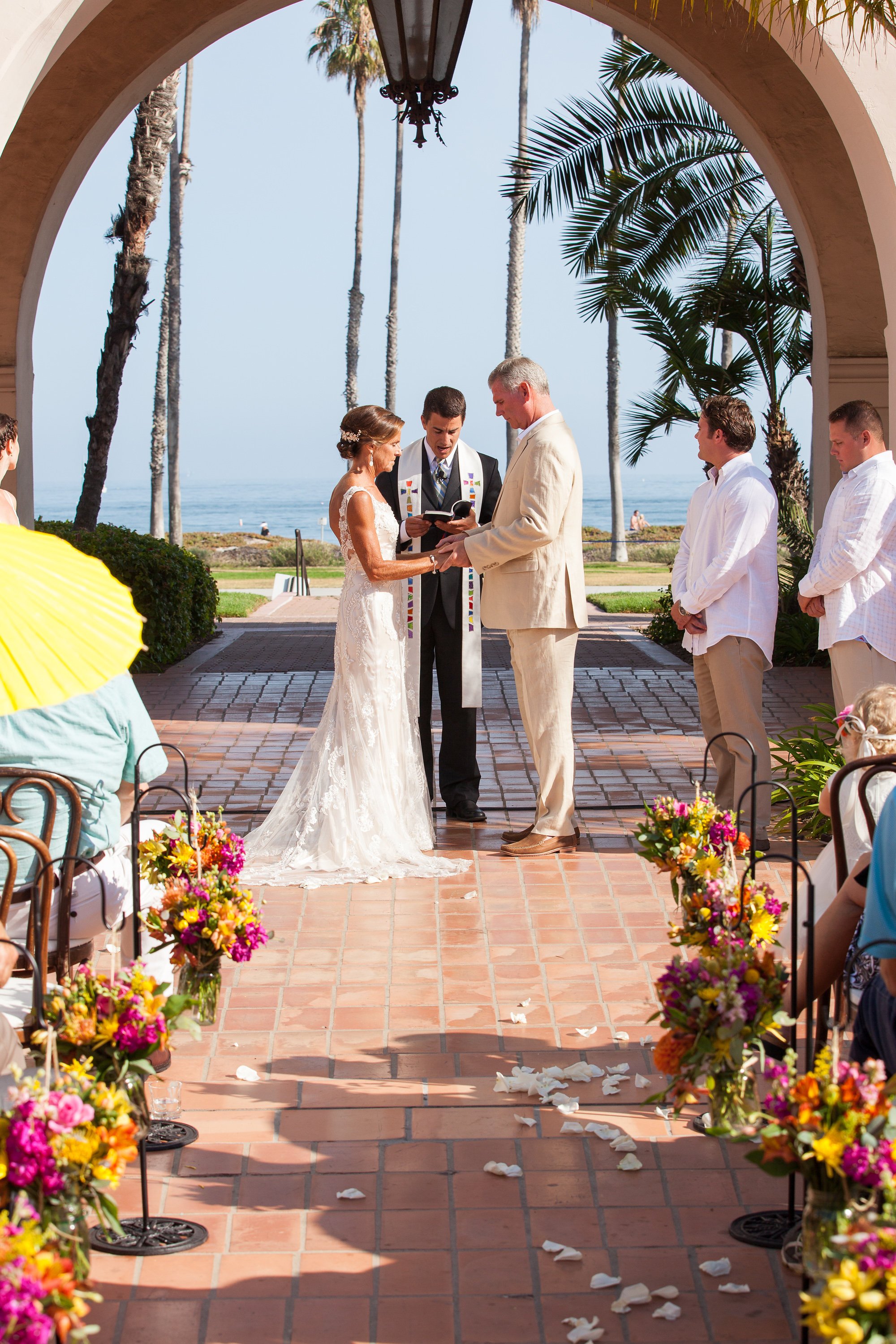 santabarbarawedding.com | Photo: Melissa Musgrove | Colorful Wedding at the Fess Parker DoubleTree Resort