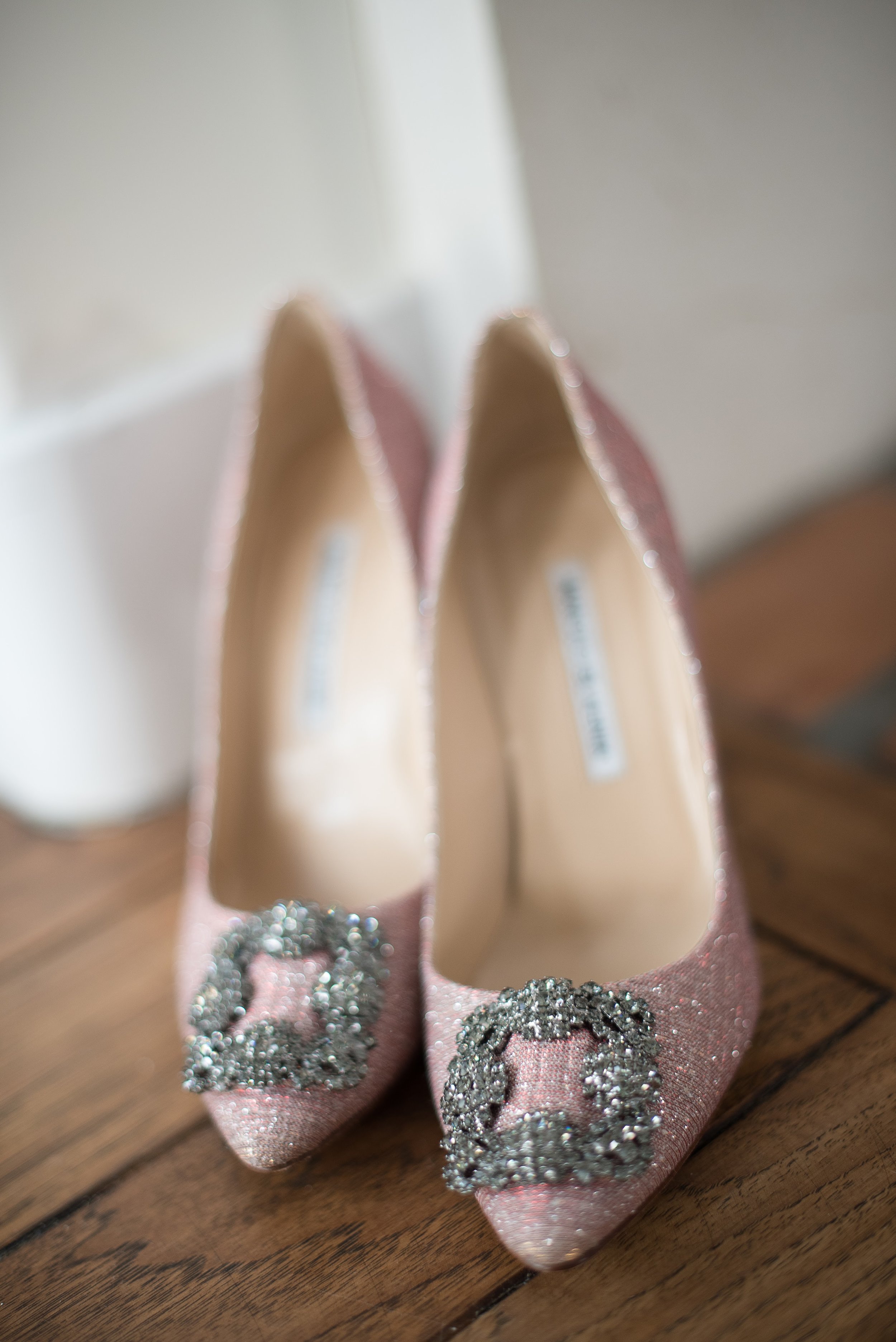 www.santabarbaraweddingstyle.com | Santa Barbara Wedding Style | Wedding Shoes | Pink Manolo Blahnik | El Encanto Wedding | Nate and Jenny Weddings