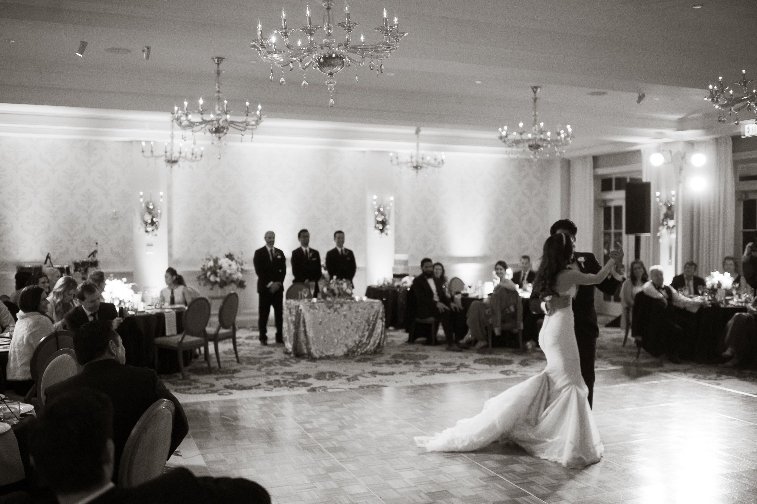 www.santabarbaraweddingstyle.com | San | Felici Events | Belmond El Encanto | Nate & Jenny Weddings | Precious and Blooming | Reception | First Dance | Black and White