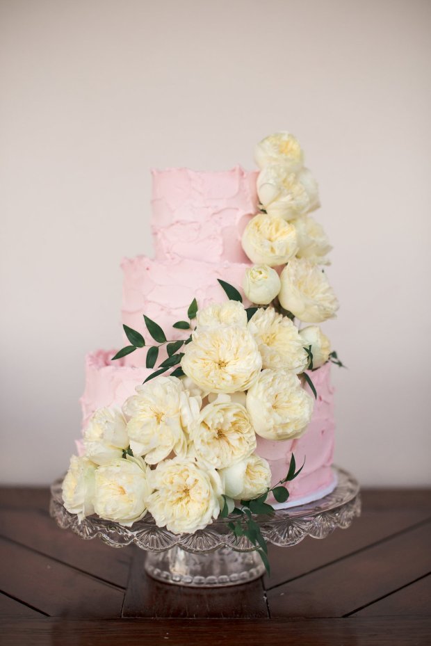 www.santabarbarawedding.com | Santa Barbara Wedding Style | Pink Buttercream frosting Three tier wedding cake | Soleil Events | Enjoy Cupcakes