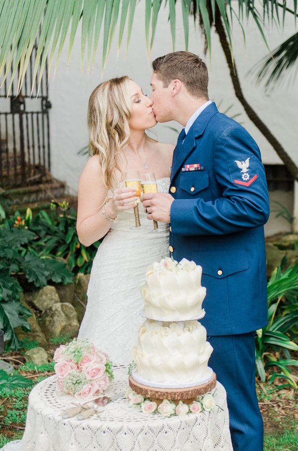 santabarbarawedding.com | photo: Stevie Dee Photography | Intimate Wedding at the Santa Barbara Courthouse
