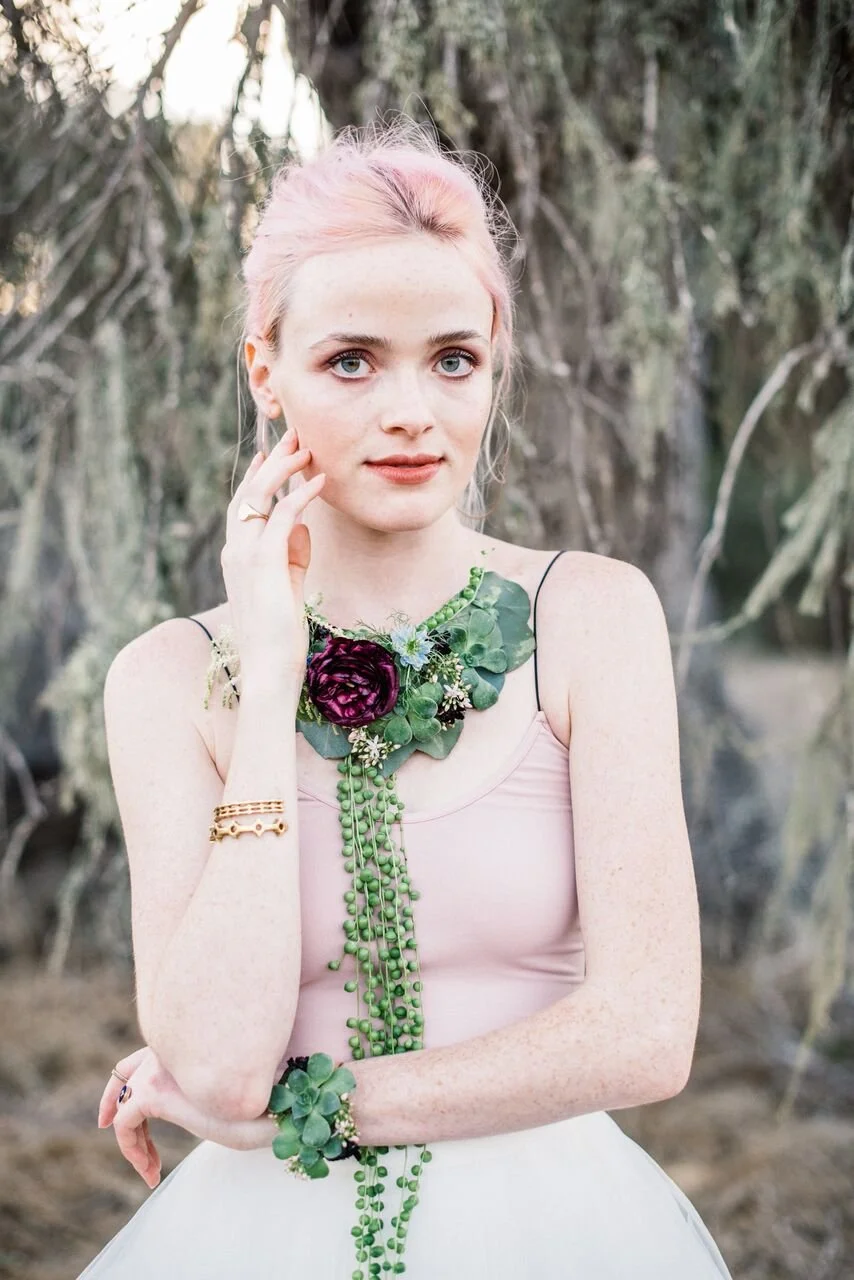 santabarbarawedding.com | Ella & Louie Floral Design | Florist | Flower Necklace | Bride